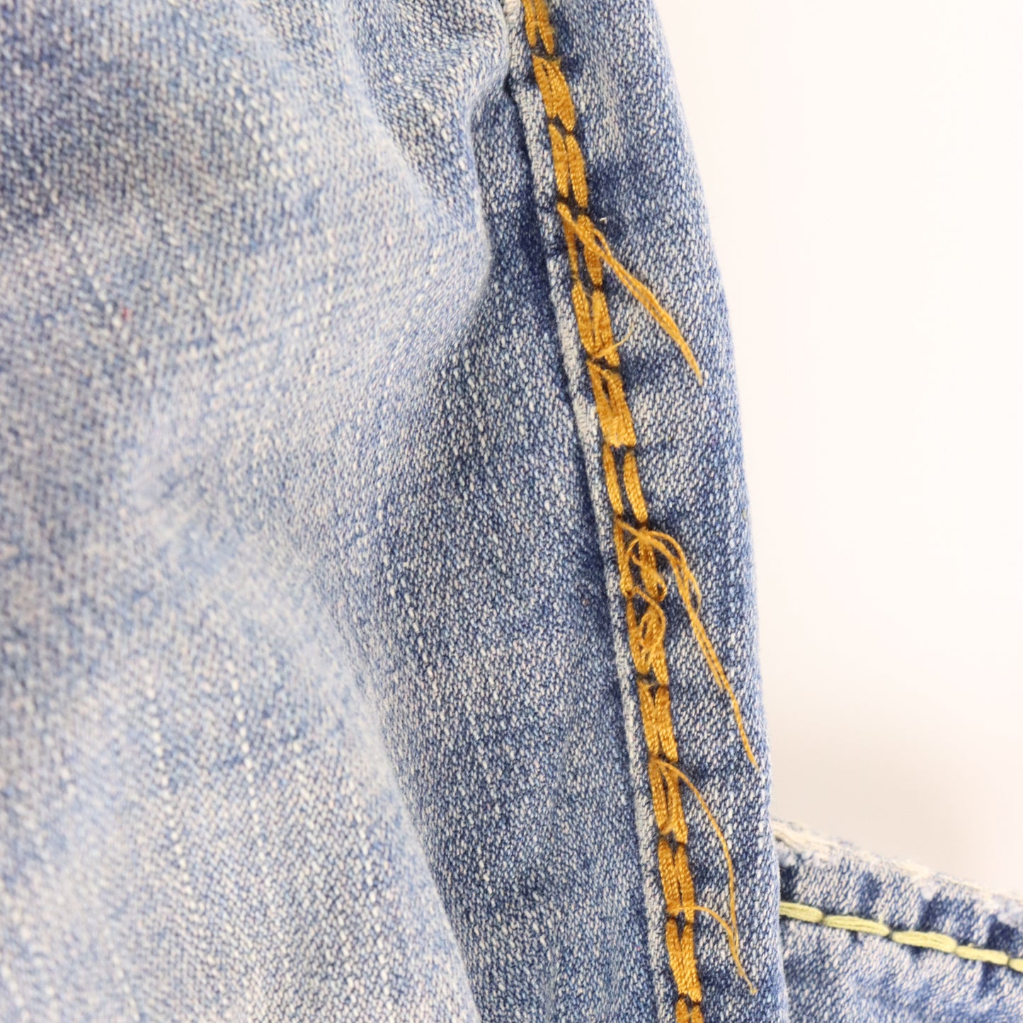 Vintage TRUE RELIGION 'Billy Super T' USA Made Thick Stitch Blue Jeans (32x33) ***COCO Vintage Sole Melbourne