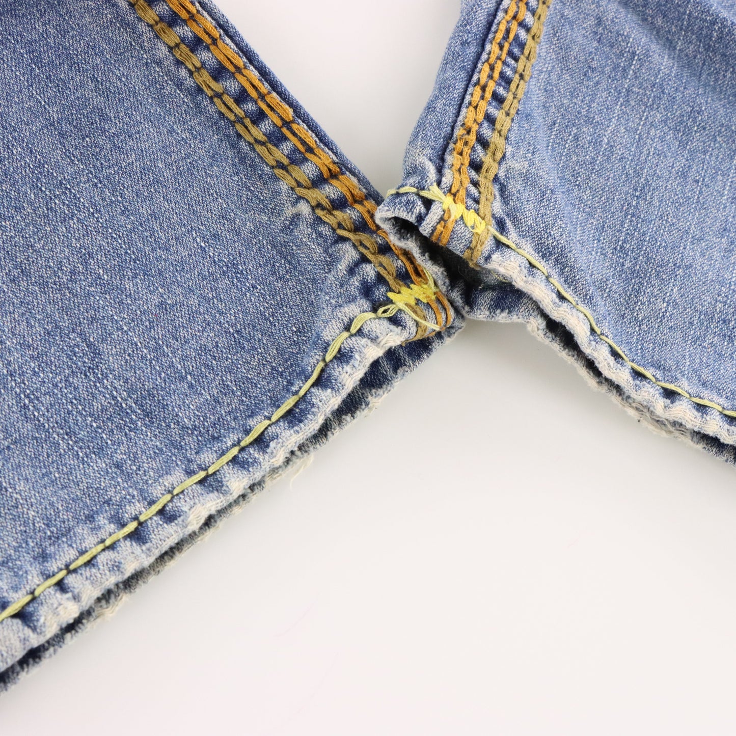 Vintage TRUE RELIGION 'Billy Super T' USA Made Thick Stitch Blue Jeans (32x33) ***COCO Vintage Sole Melbourne