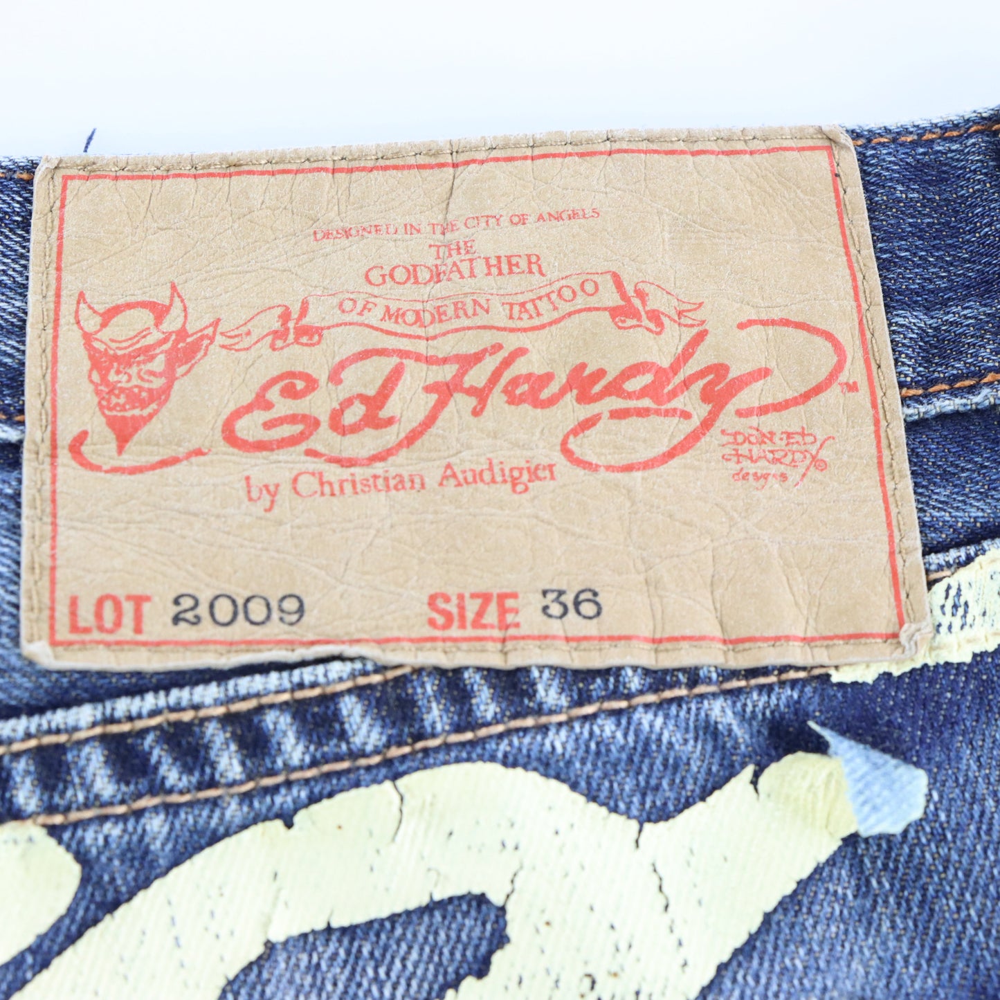 Vintage ED HARDY Rhinestone Skull New York City Y2K Distressed Blue Jeans (36x32) Vintage Sole Melbourne