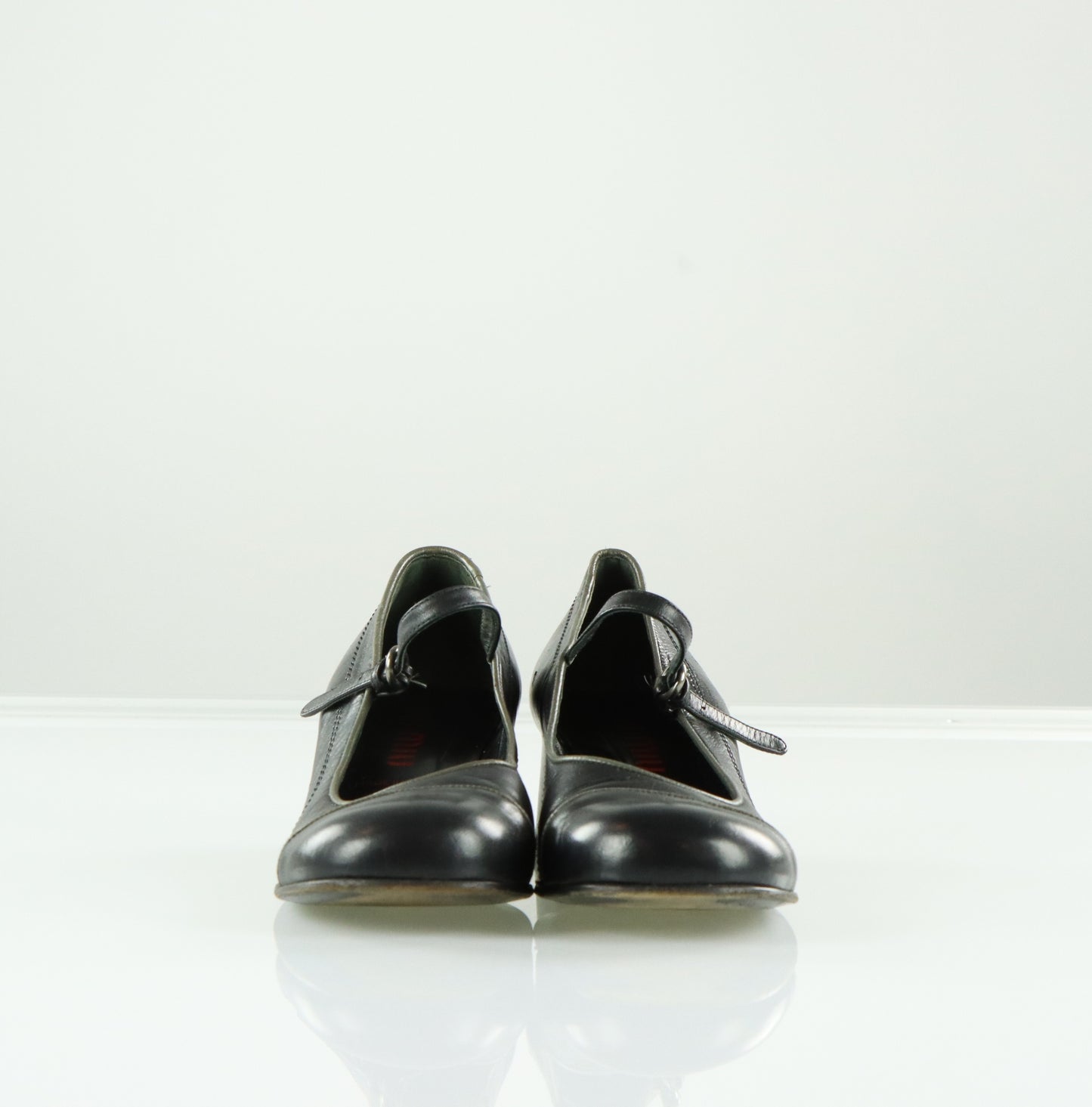 MIU MIU Black Genuine Leather Mary Jane Low Wedge (38.5)