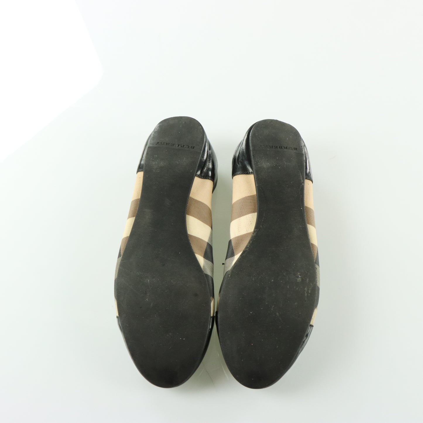 BURBERRY Patent Leather Ballet Flats (8.5)