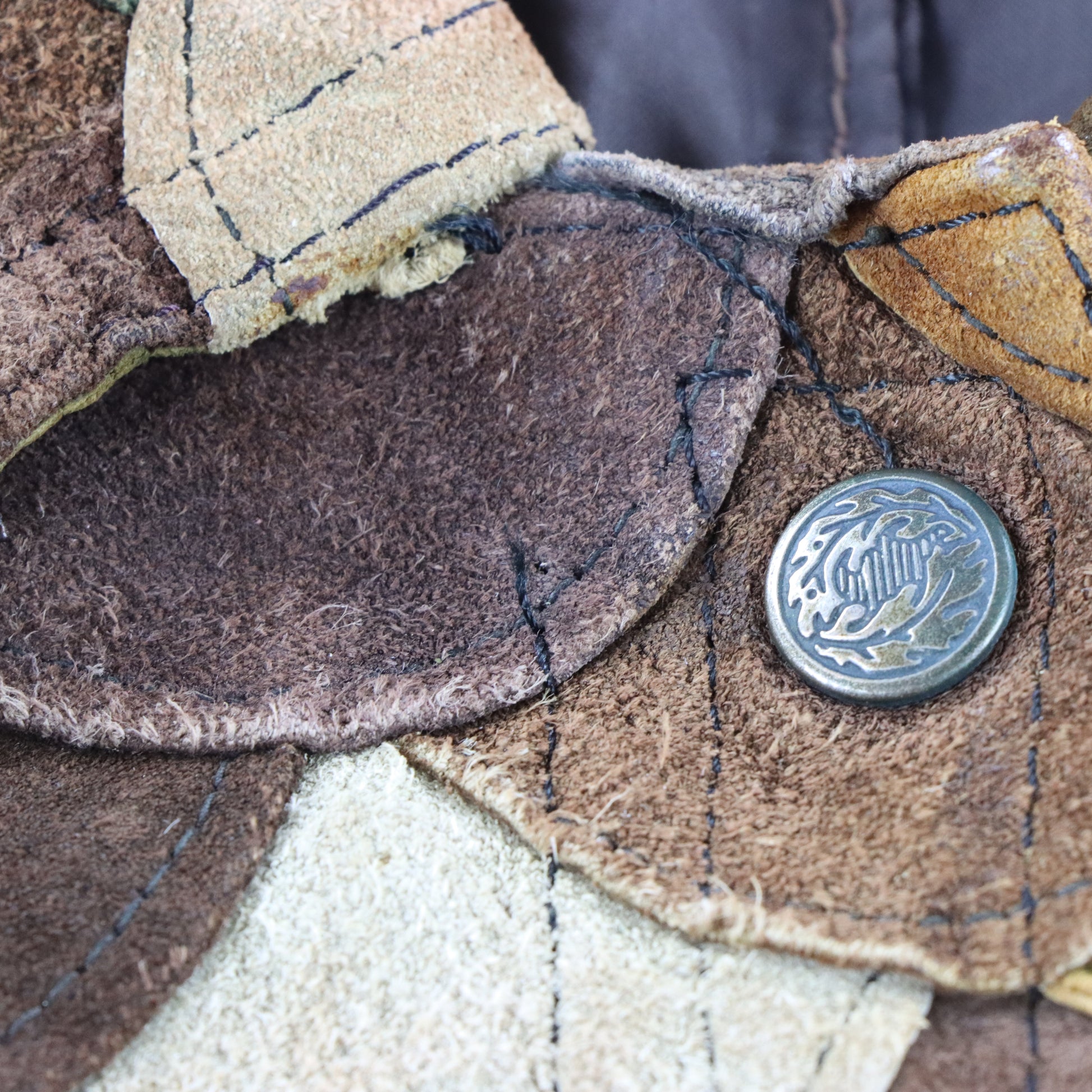 Vintage 70s Suede Leather Multicolour Earth-Tone Scalloped Fish-Scale Patchwork Jacket (M) ***COCO Vintage Sole Melbourne