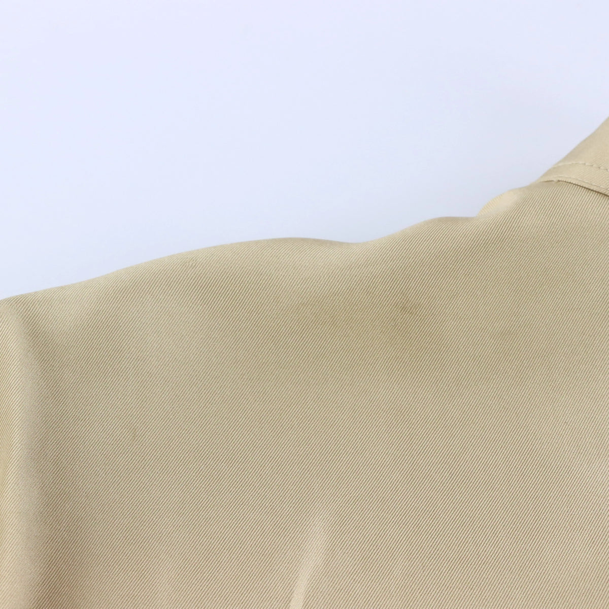 Vintage RALPH LAUREN Black Label Beige Silk Knot Button & Mandarin Collar Long Sleeve Shirt (L) ***COCO Vintage Sole Melbourne
