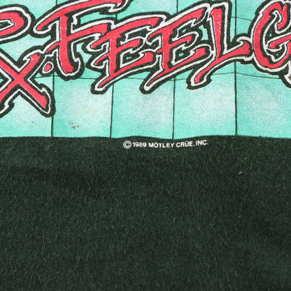 Motley Crue Vintage 1989 USA Made 'Dr. Feelgood' Single Stitch Slim Fit Band Tee (M)