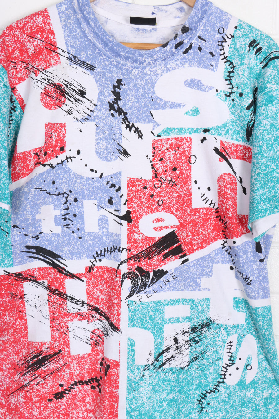 PIPELINE 'Push the Limits' Colourful All Over Surf Print Tee (L)