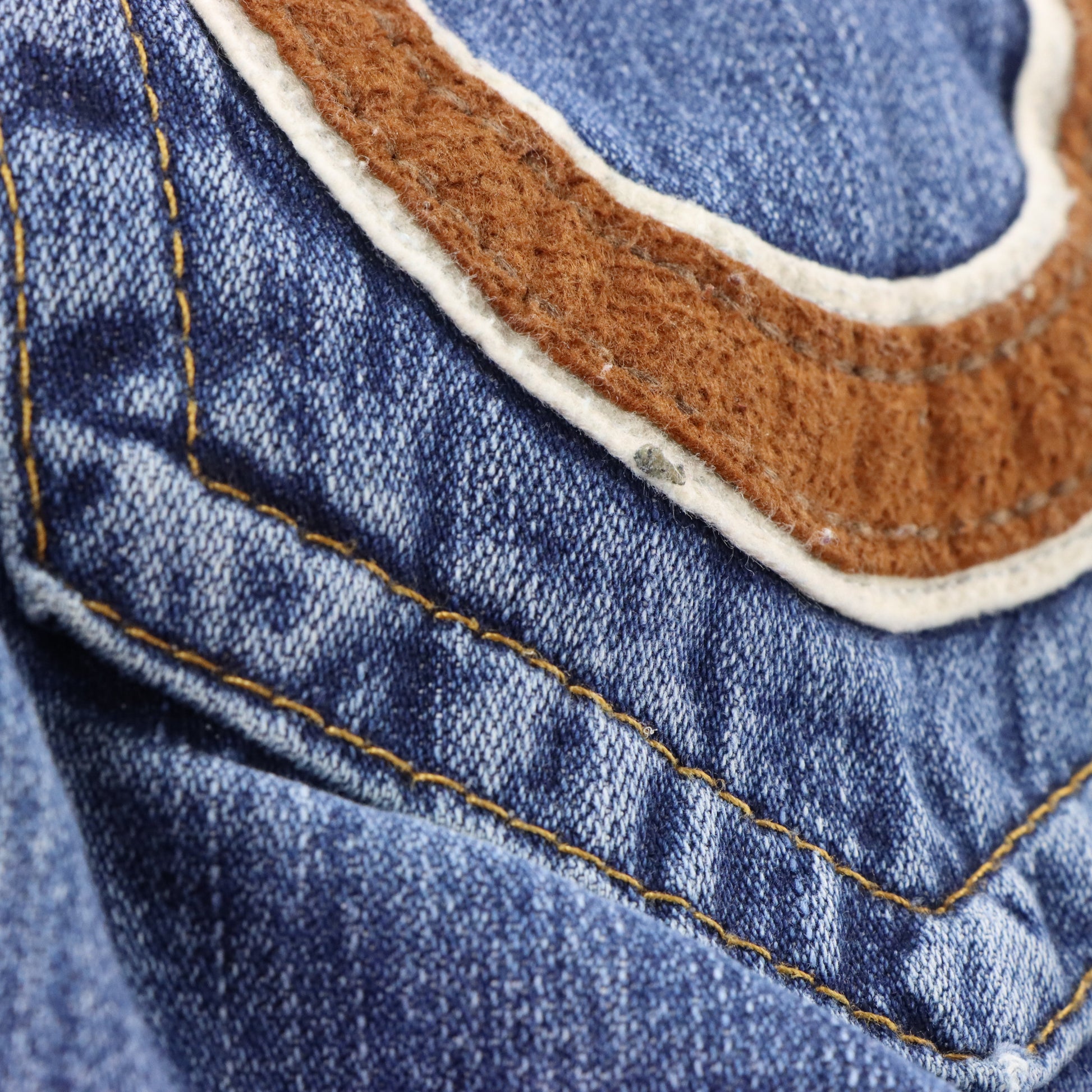 Vintage TRUE RELIGION 'Ricky' Felt Logo Patch USA Made Blue Straight Leg Jeans (30) ***COCO Vintage Sole Melbourne