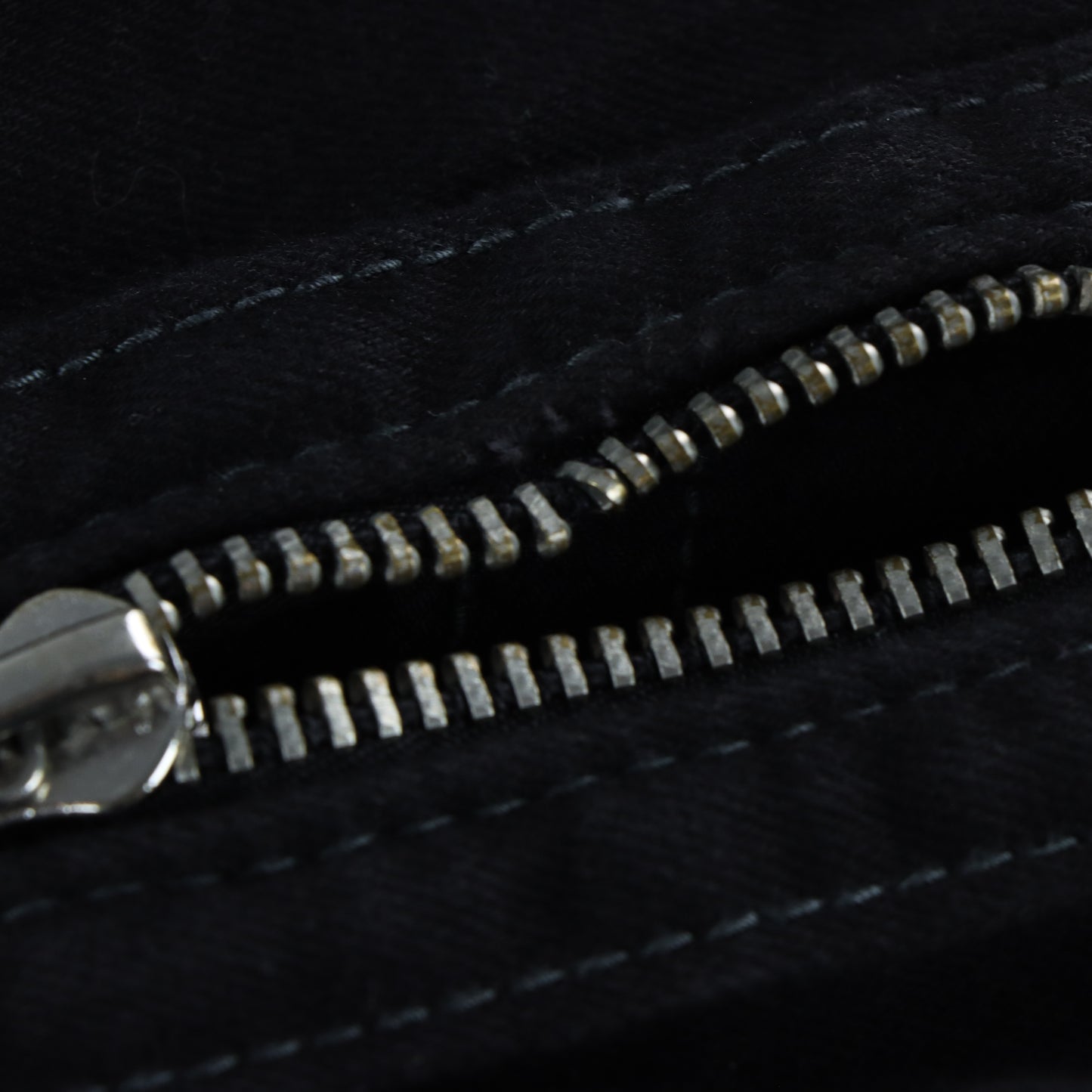 TRUE RELIGION Y2K Black Contrast Stitch Denim Motorcycle Jacket (XXL)