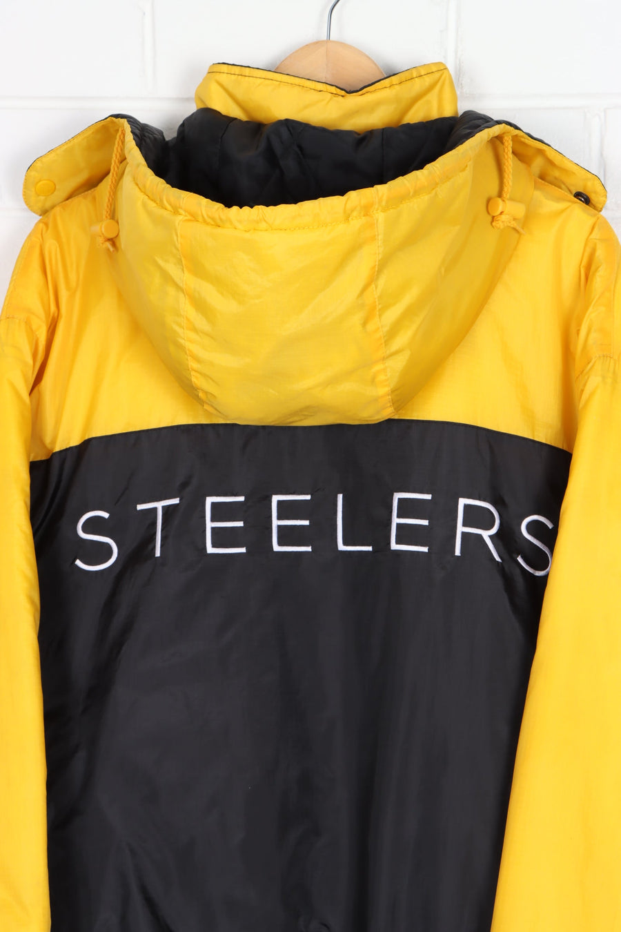 NFL Pittsburgh Steelers Hooded Windbreaker Puffer Jacket (XXL)