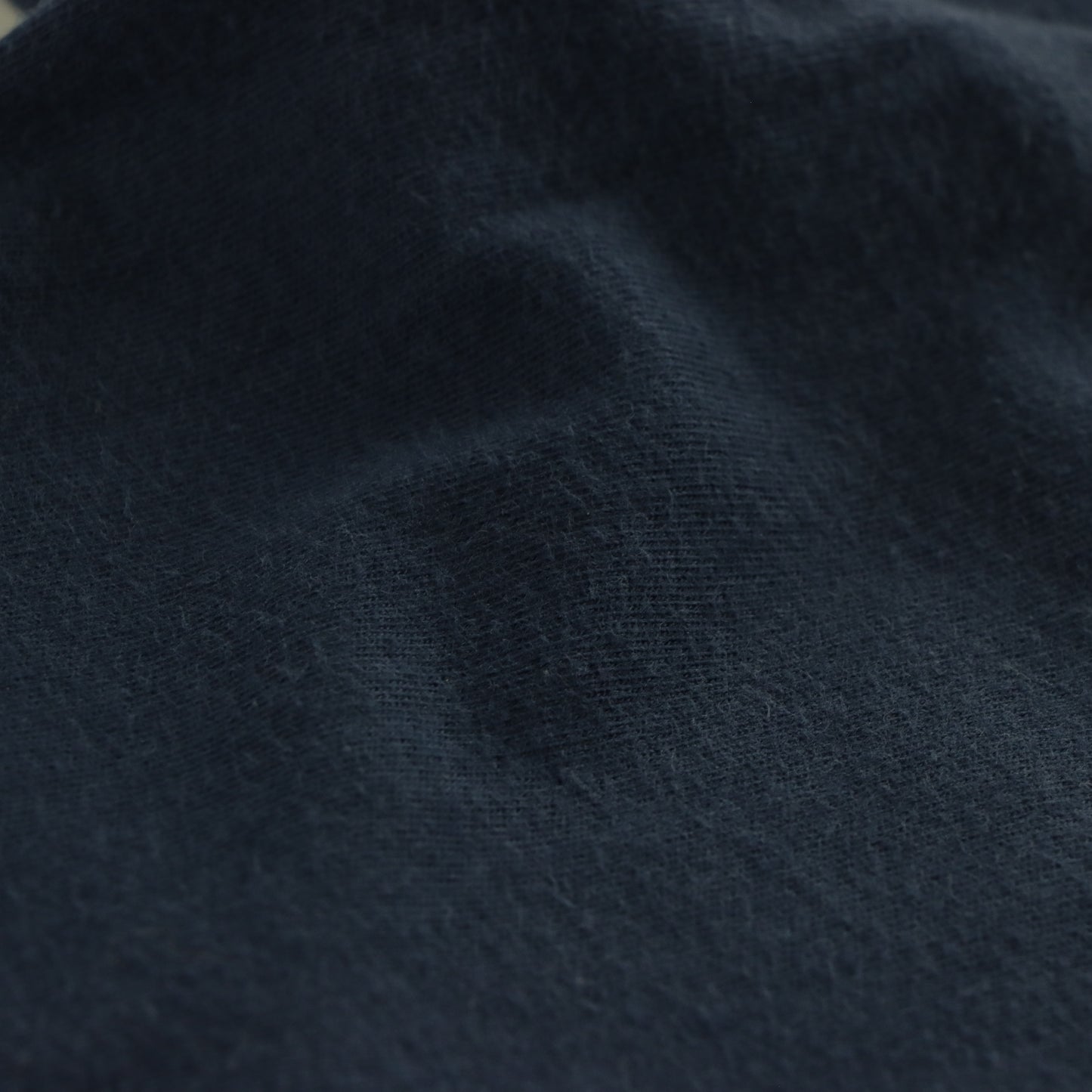 NIKE 'Standard Fit' Embroidered Swoosh  Logo Navy & White T-Shirt (L)