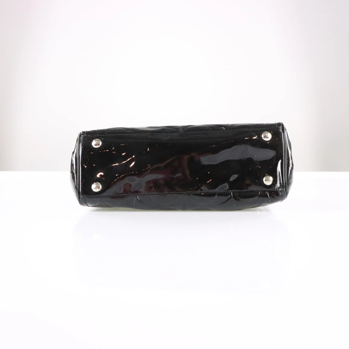 Vintage COACH 14413 Signature Embossed Patent Leather Shoulder Bag Vintage Sole Melbourne