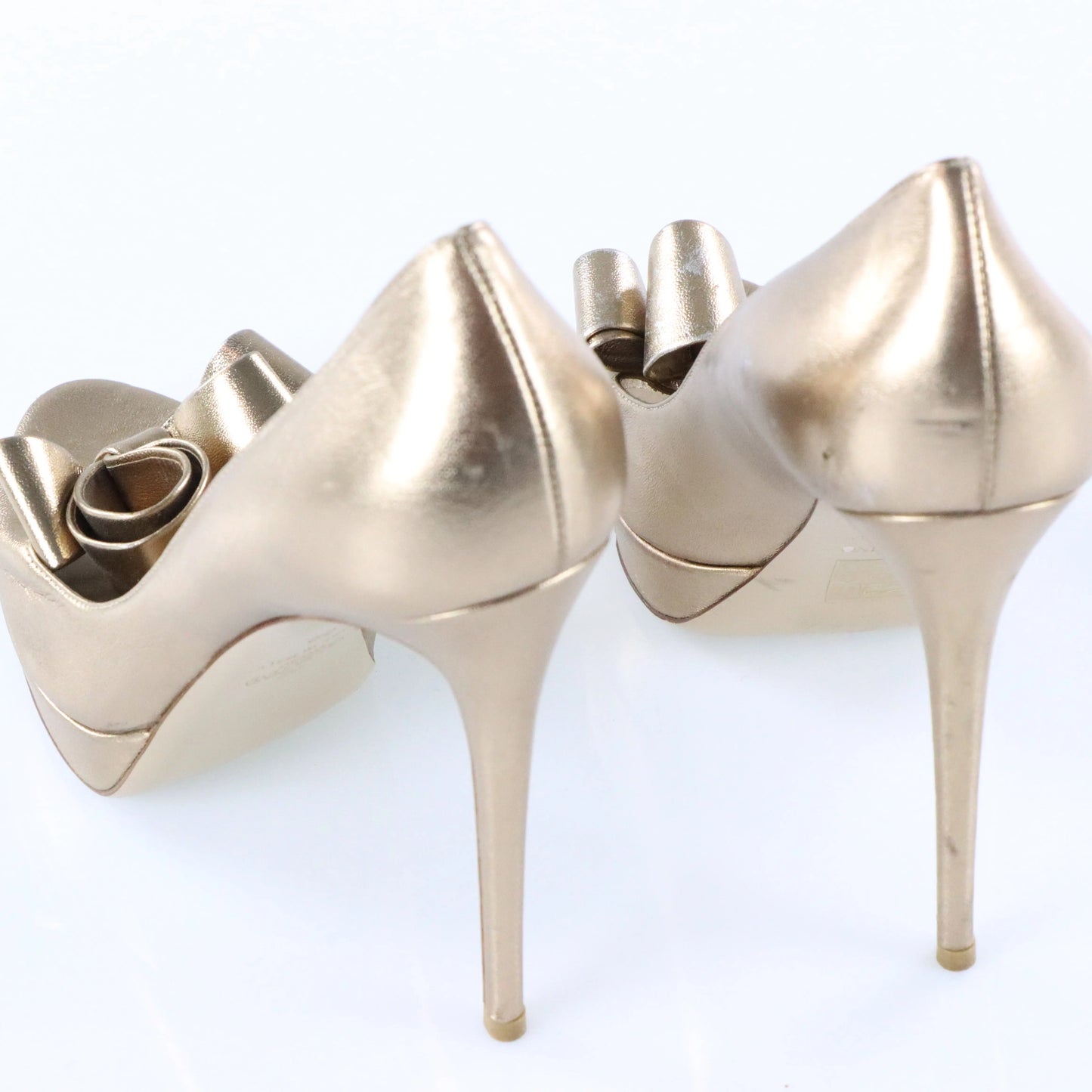 Vintage VALENTINO GARVANI Gold Bow Platform Italy Made High Heels (39)