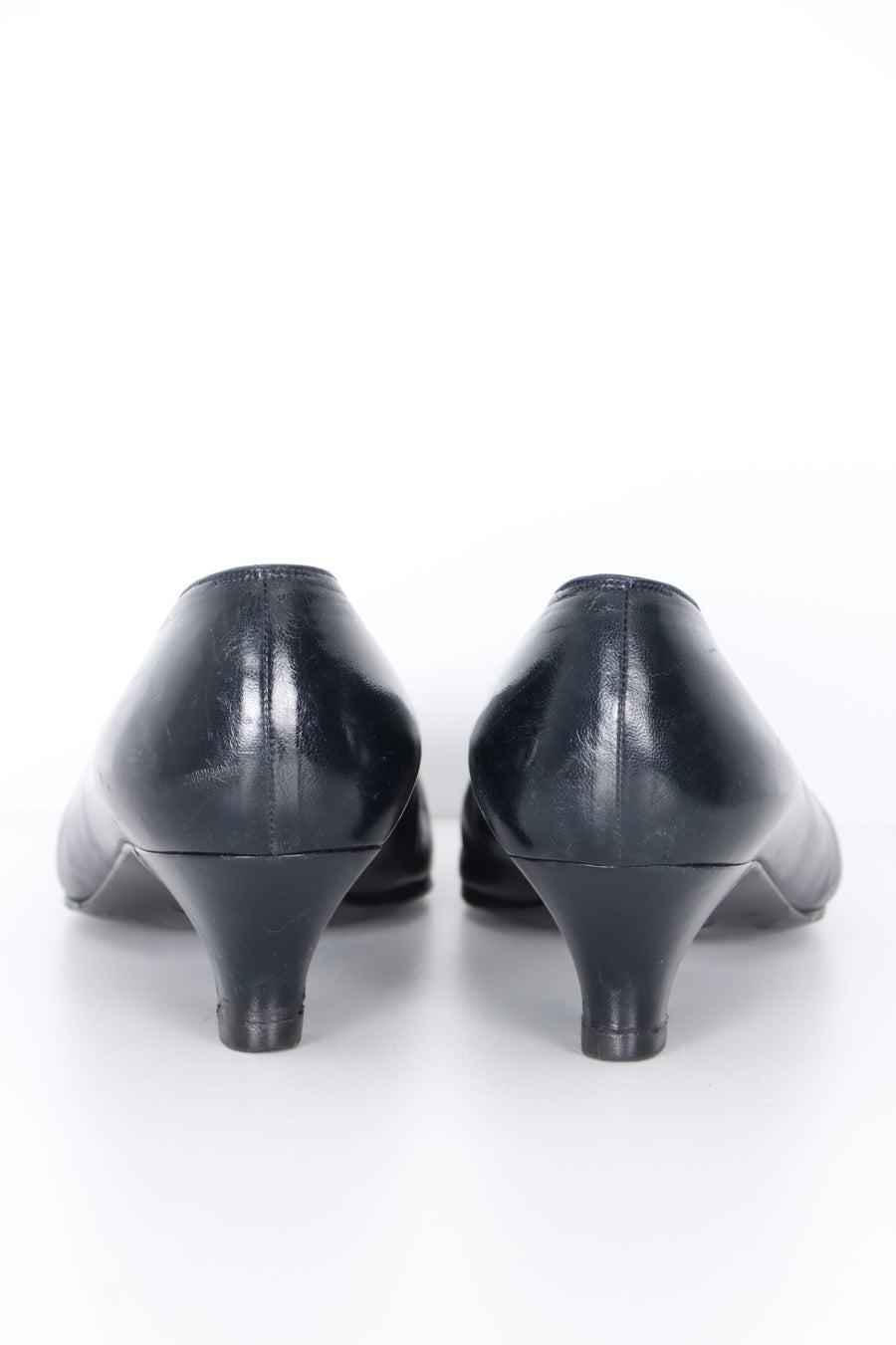 Vintage CHANEL Black Leather Patent Toe Cap Kitten Heels (38.5)