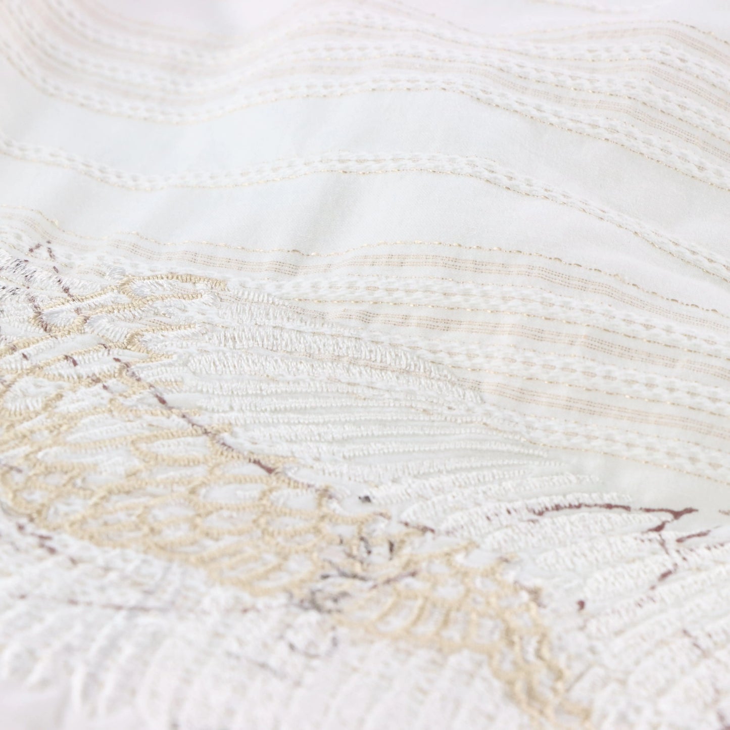 Vintage APRICOTTREE Embroidered Eagle & Writing White Y2K Button Up Long Sleeve Shirt (M)