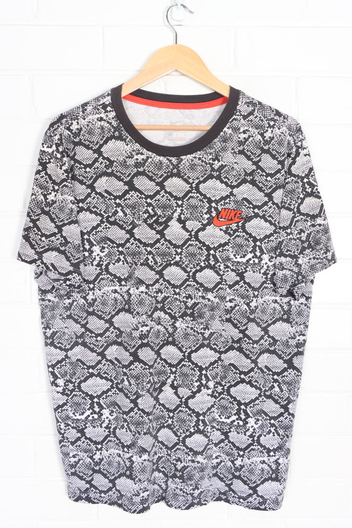 NIKE Embroidered Swoosh Logo Snakeskin T-Shirt (L)