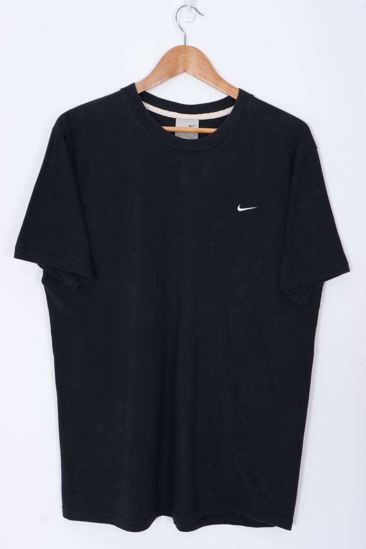 NIKE Embroidered Swoosh Logo Casual Black T-Shirt (L)