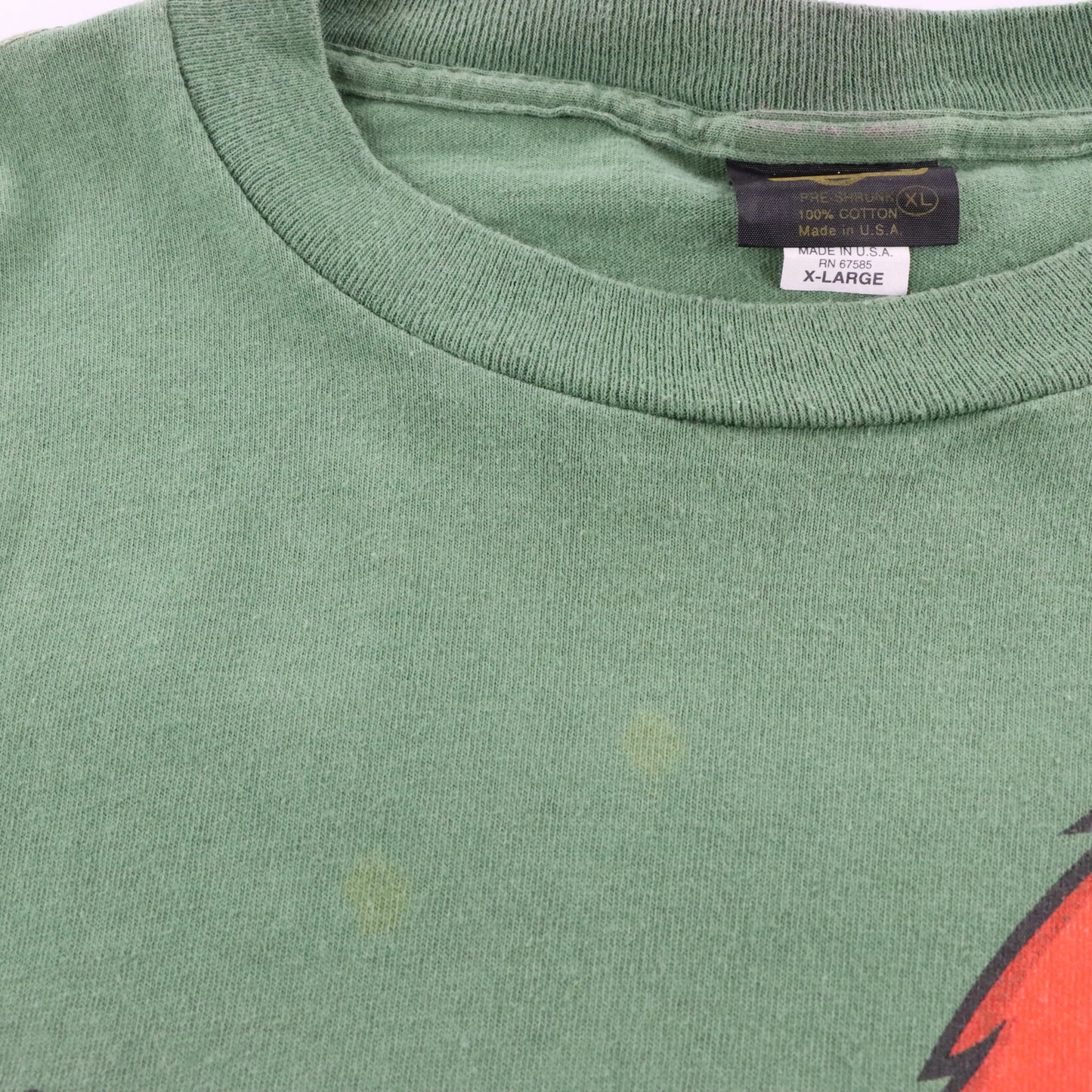 Vintage 1995 LOONEY TUNES Bugs Bunny & Monster Manicure Green USA Made Single Stitch Tee (XL)