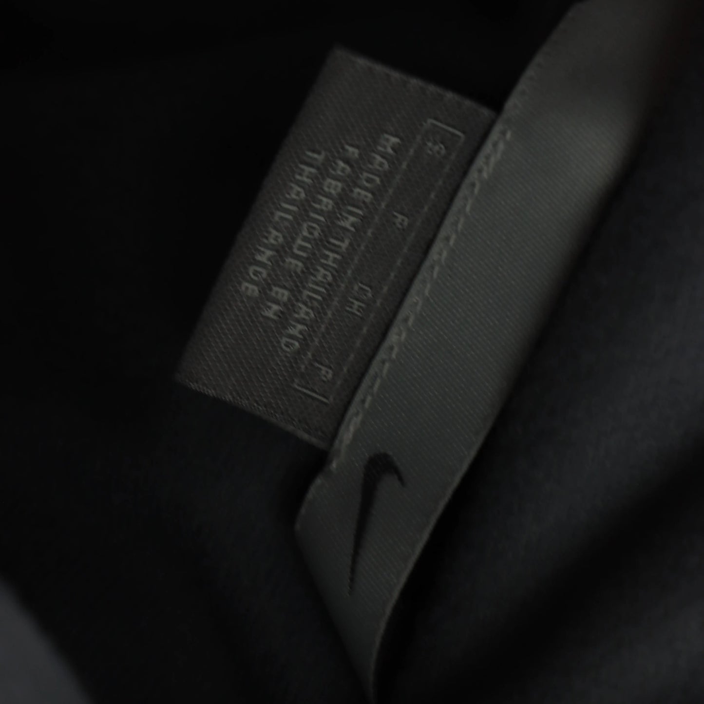 NIKE Embroidered Swoosh Logo White & Black Hooded Puffer Jacket (S) - Vintage Sole Melbourne