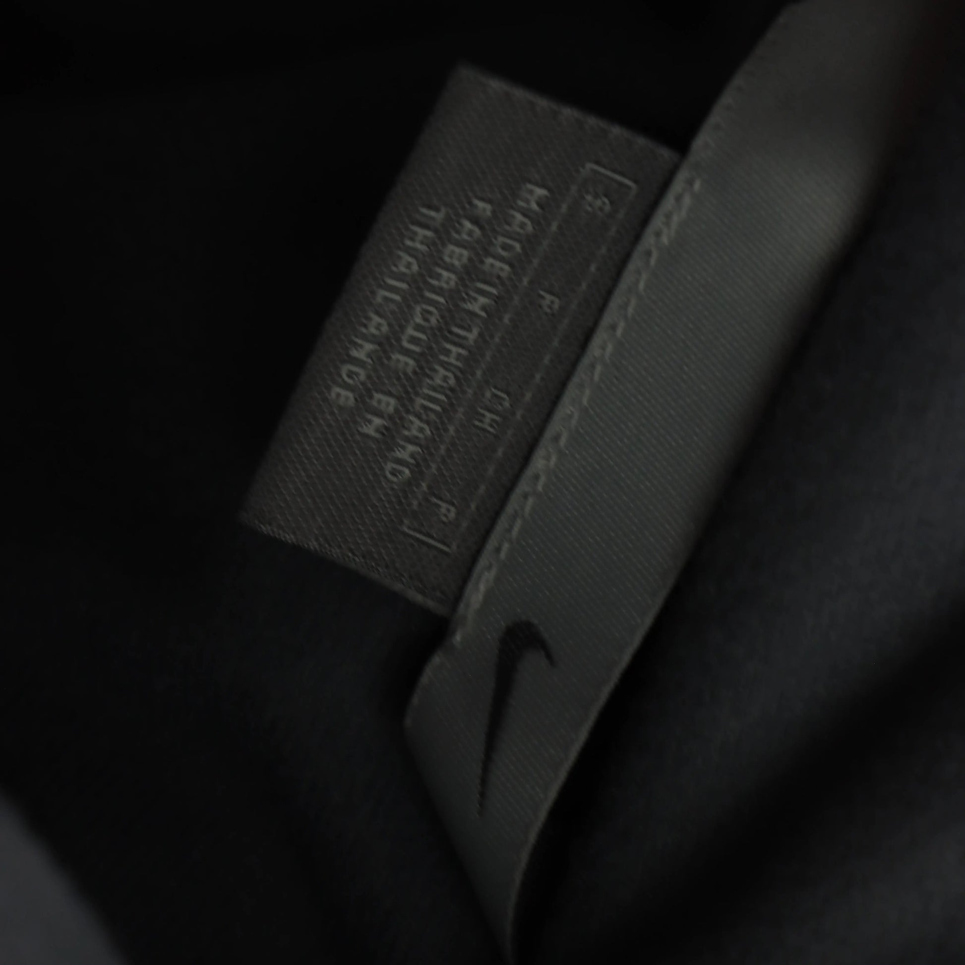 NIKE Embroidered Swoosh Logo White & Black Hooded Puffer Jacket (S) - Vintage Sole Melbourne