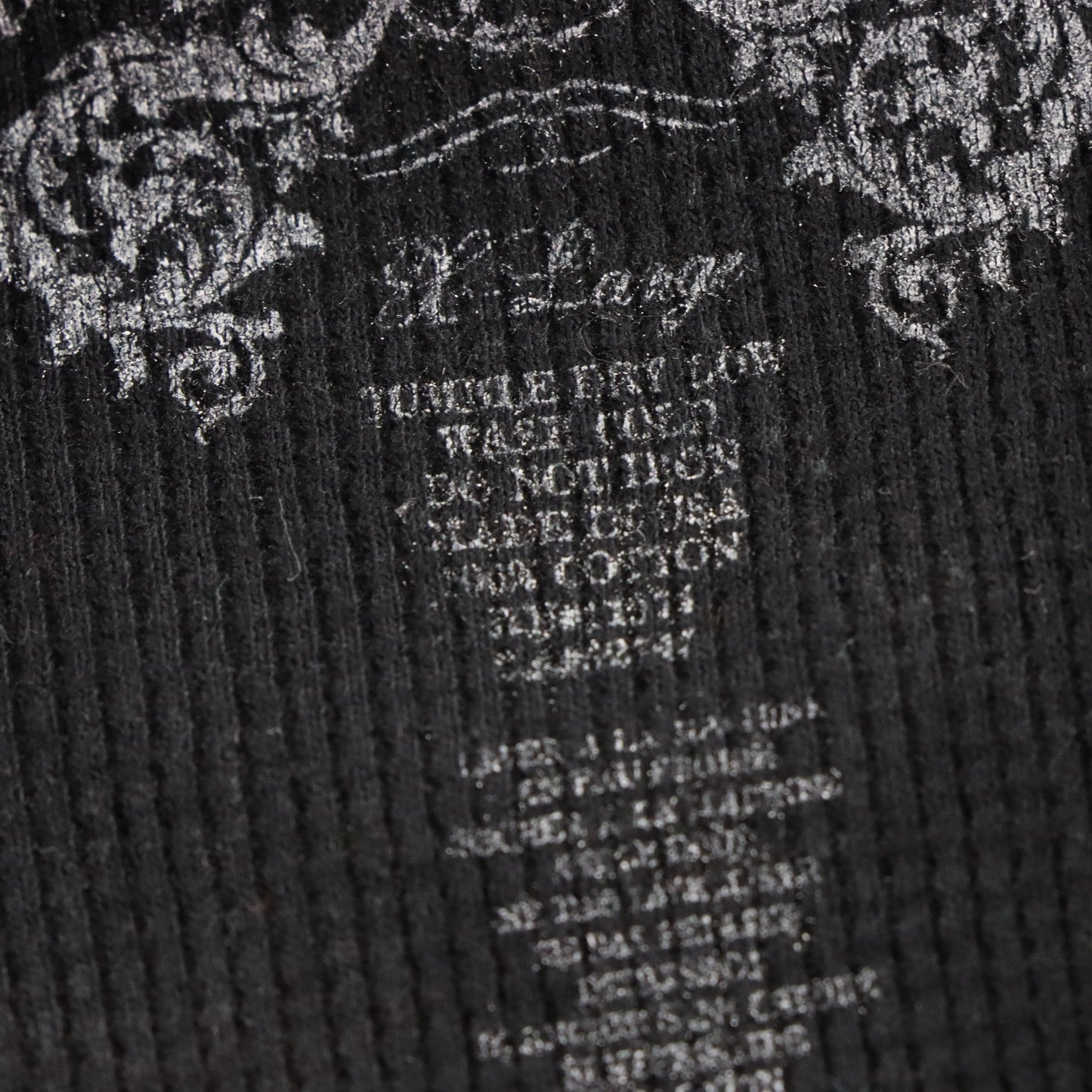 ARCHAIC Vintage Y2K Gold Foil Detail Waffle Knit USA Made Long Sleeve Thermal Tee (XL TALL)
