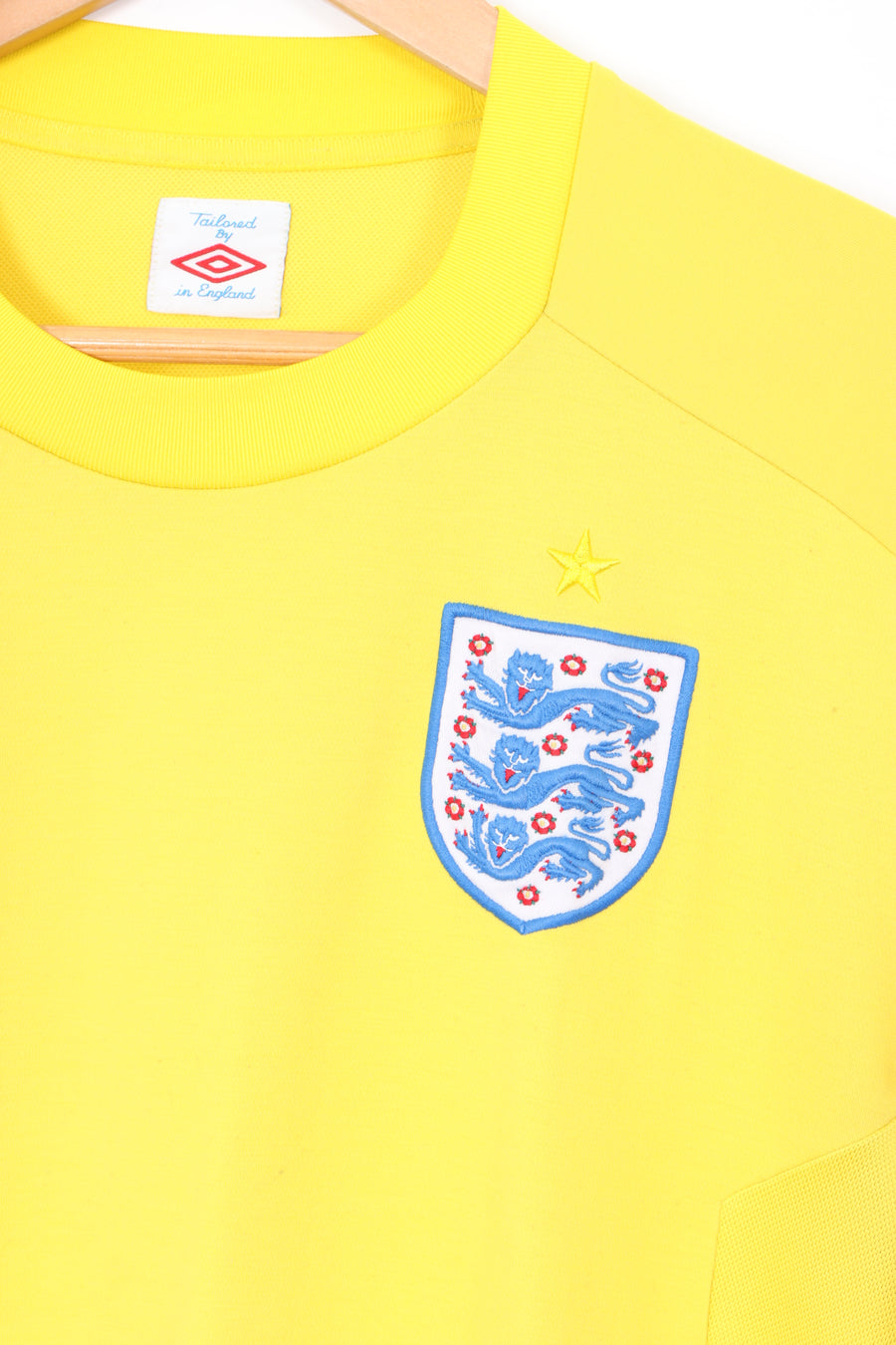 England 2010/2011 UMBRO Goalkeeper Soccer Long Sleeve Jersey (L)
