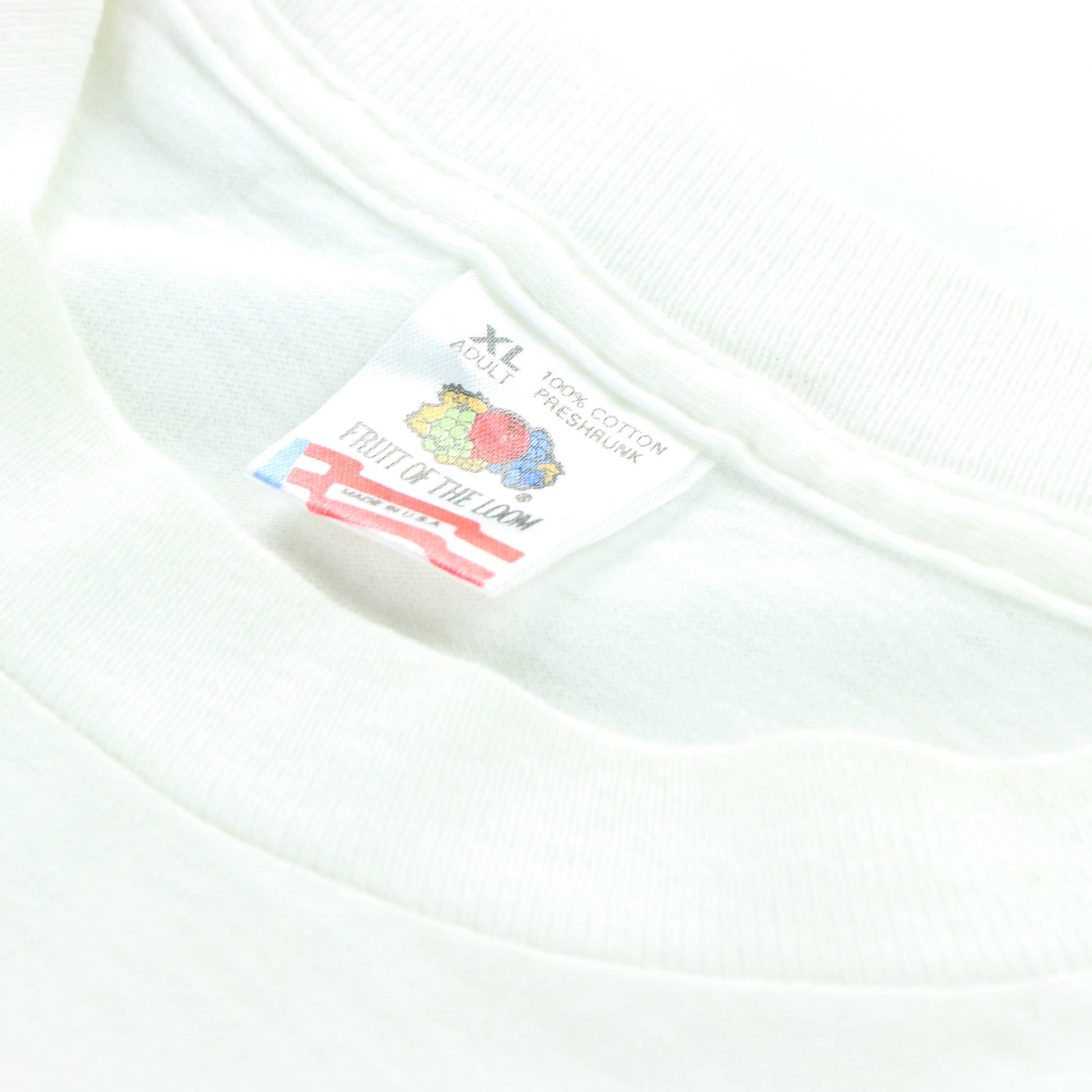 1993 LOONEY TUNES 'Good Catch!' Bugs Bunny Taz USA Made Baseball White Tee (XL) - Vintage Sole Melbourne