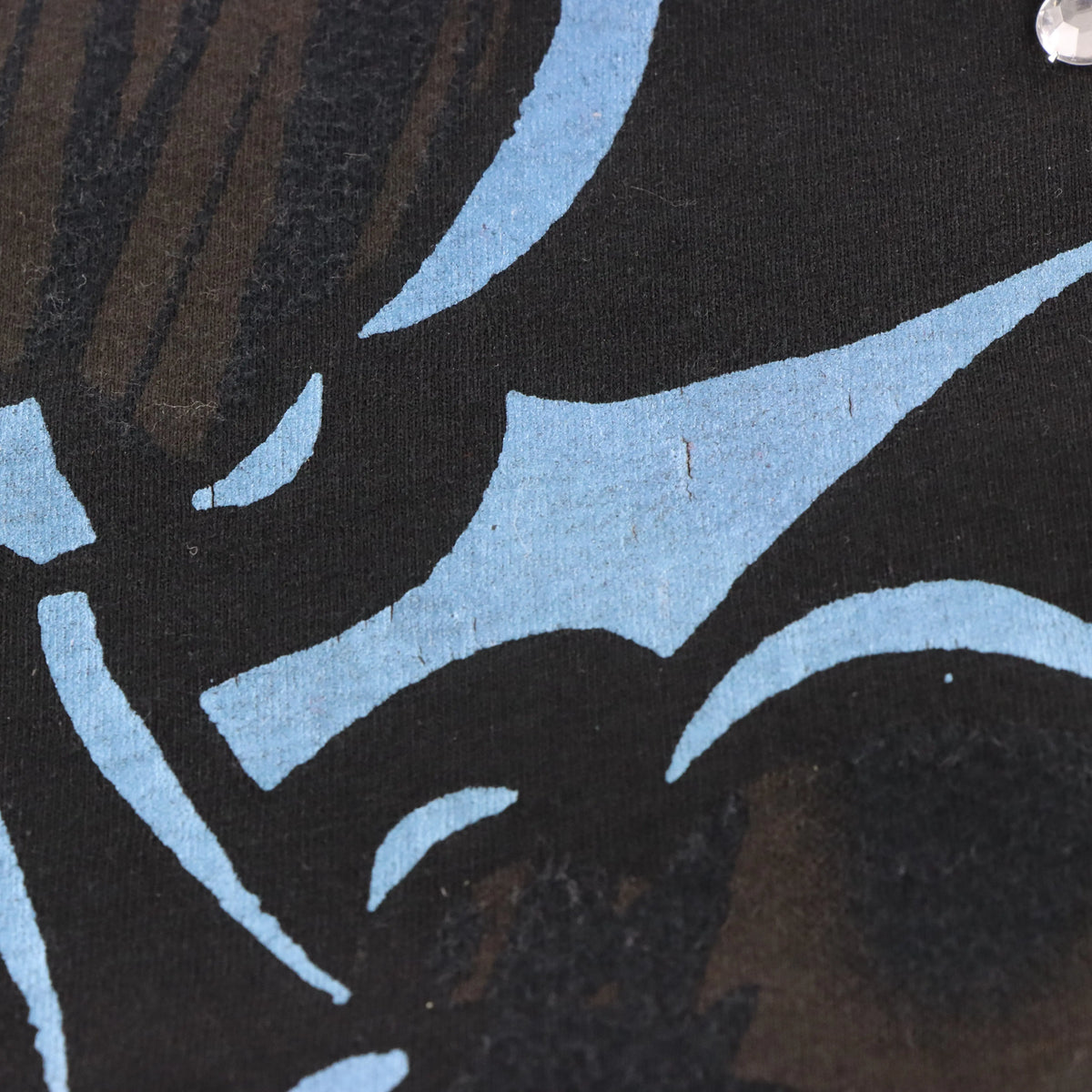 REBEL SPIRIT Vintage Embellished Velour Crest Patch & Embroidered Spell Out Logo Y2K T-Shirt (L)