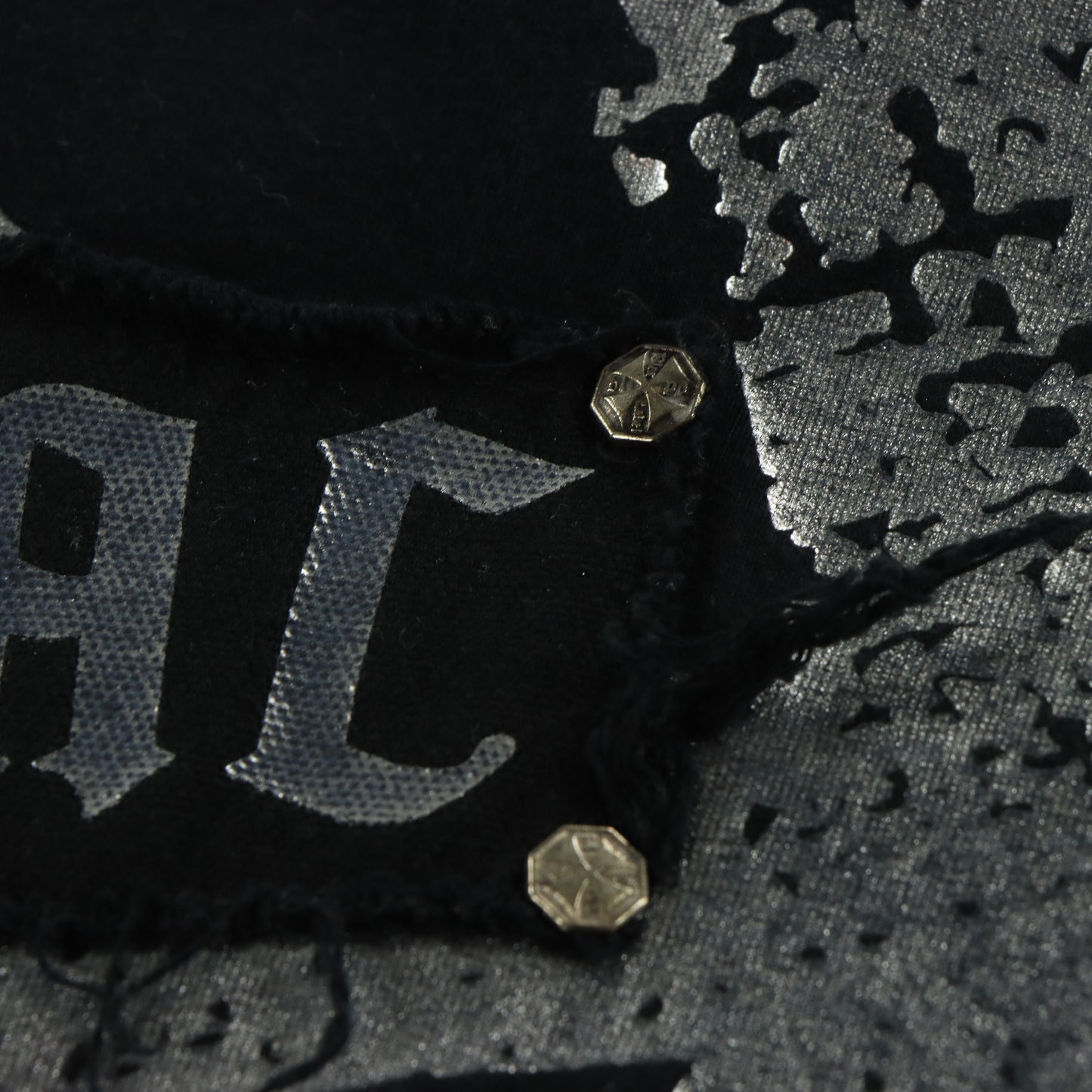 BLACK LABEL Y2K Grunge Wing Cross Hardware Black Tee (L)