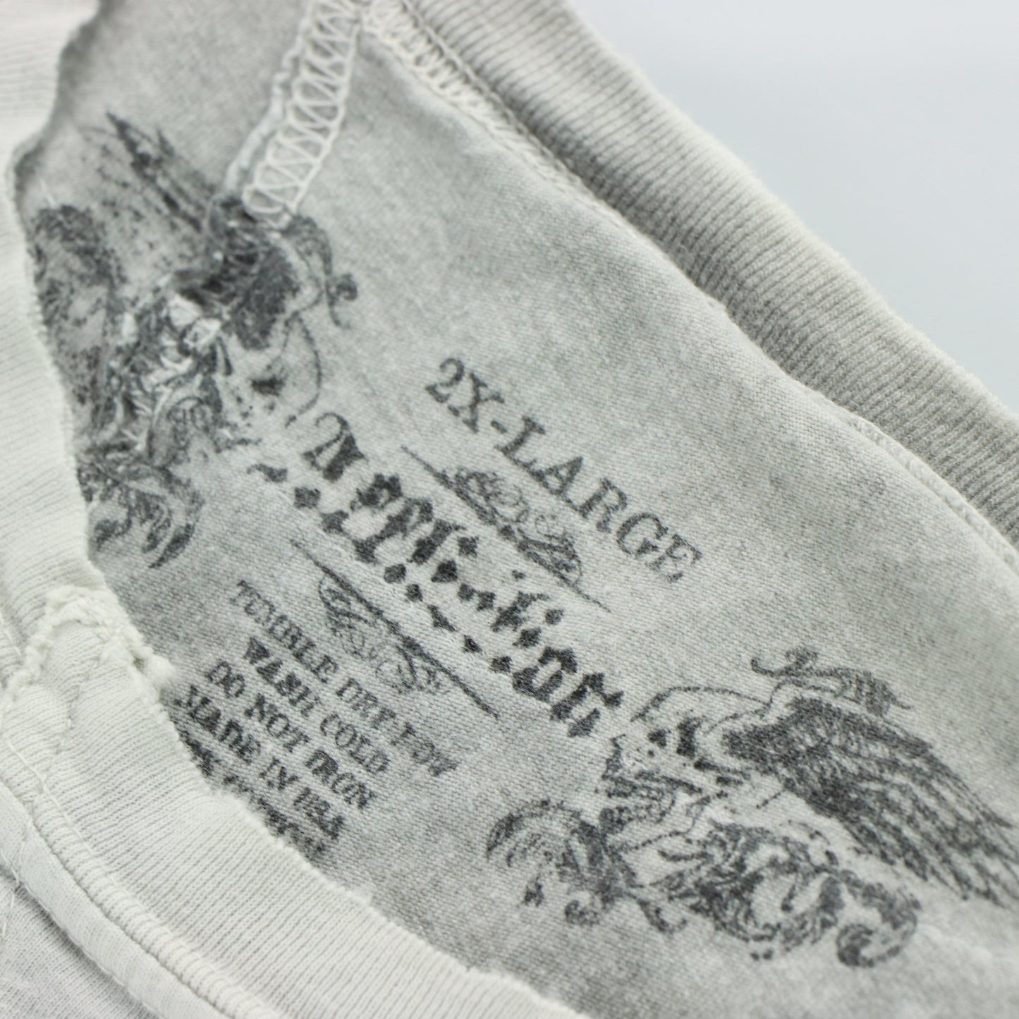 AFFLICTION Y2K Two Skulls Lightweight Distressed USA Made Grey Tee (XXL)
