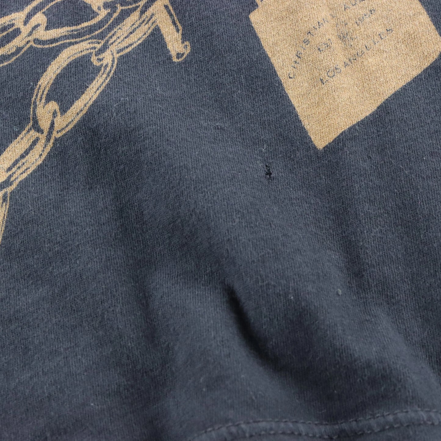 Vintage CHRISTIAN AUDIGIER Blue Foil & Velvet Detail Locked Chains USA Made Y2K Tee (M)