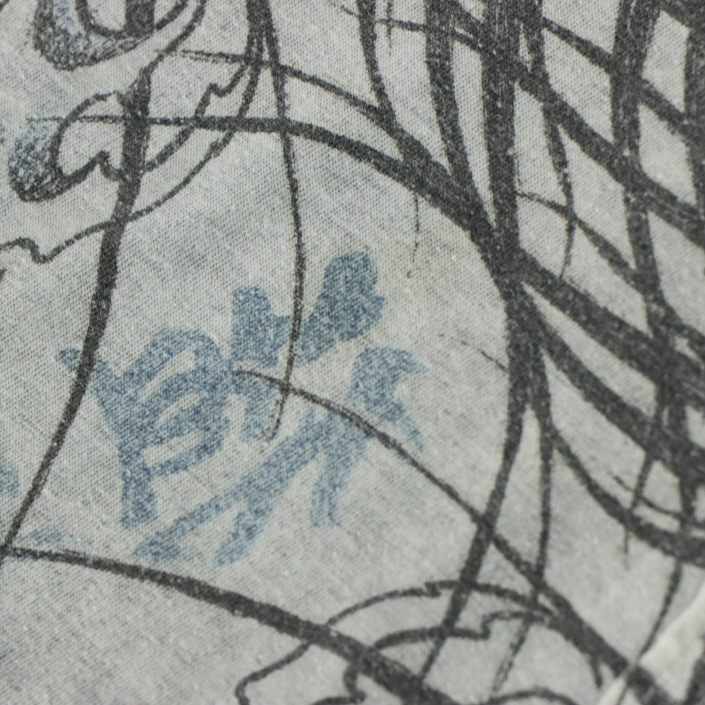 AFFLICTION Y2K Two Skulls Lightweight Distressed USA Made Grey Tee (XXL)