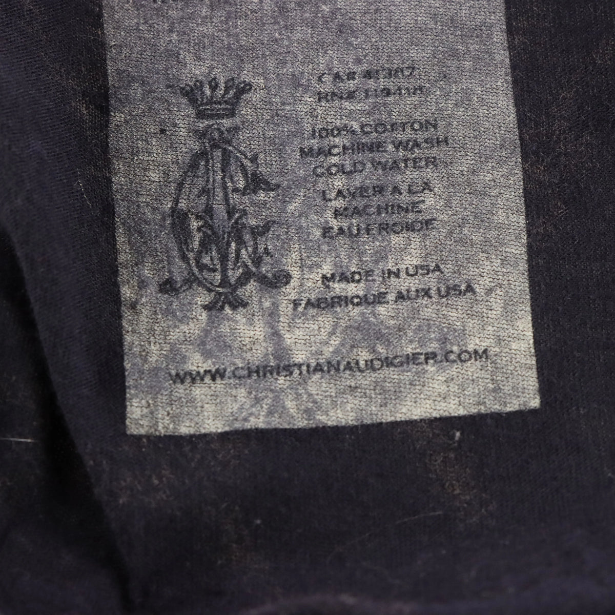 Vintage CHRISTIAN AUDIGIER Blue Foil & Velvet Detail Locked Chains USA Made Y2K Tee (M)
