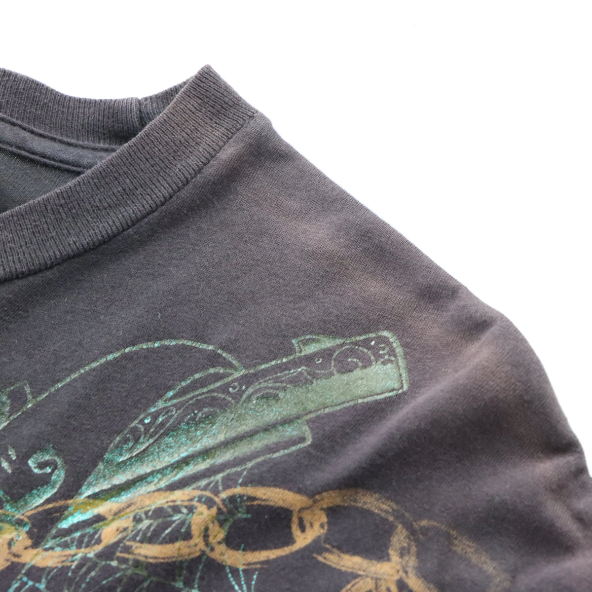 Vintage CHRISTIAN AUDIGIER Blue Foil & Velvet Detail Locked Chains USA Made Y2K Tee (M)