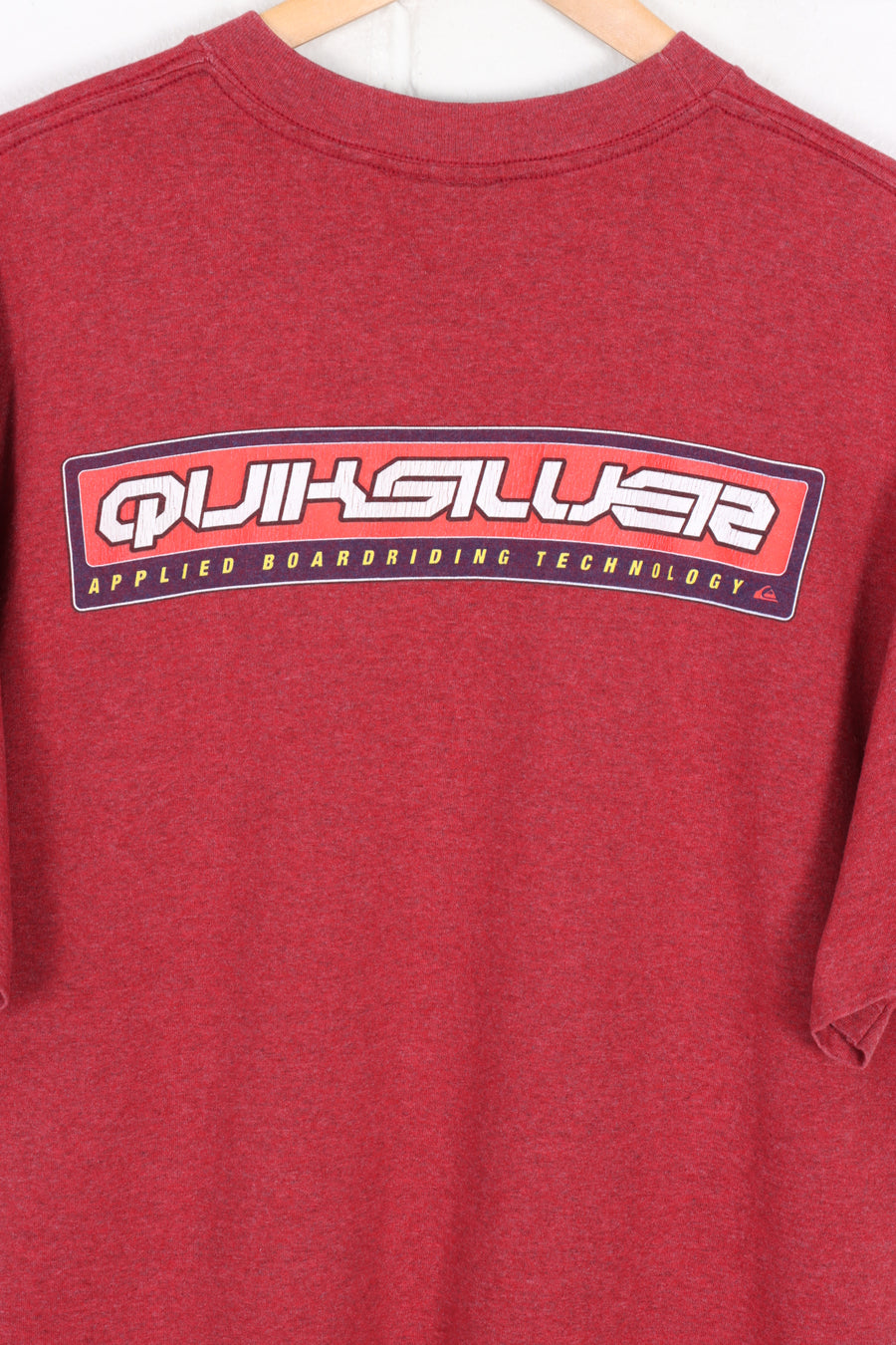 QUIKSILVER Red 'Applied Board Technology' Skate & Surf Tee (XL)