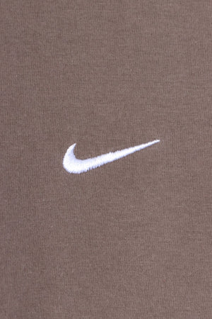 NIKE Embroidered Swoosh Logo Grey Brown T-Shirt (L)