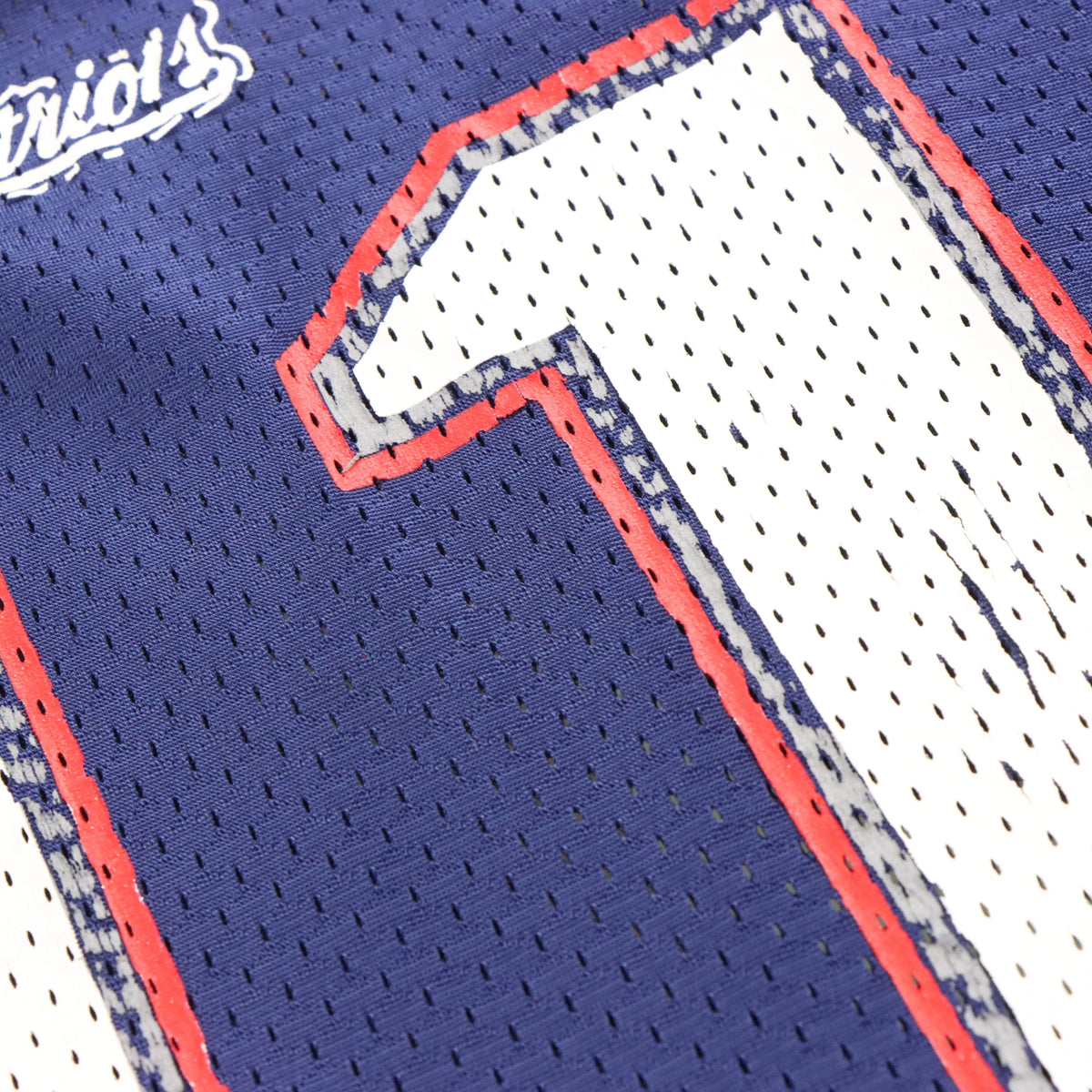 Vintage 90s CHAMPION New England Patriots #11 Drew Bledsoe NFL Jersey (L-XL)
