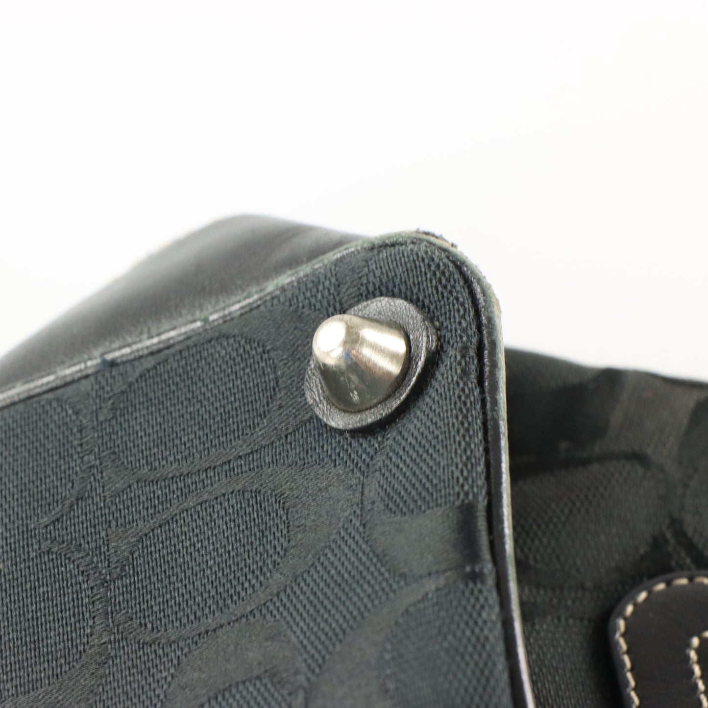 COACH 8K06 Signature Belted Black Canvas Shoulder Tote Bag