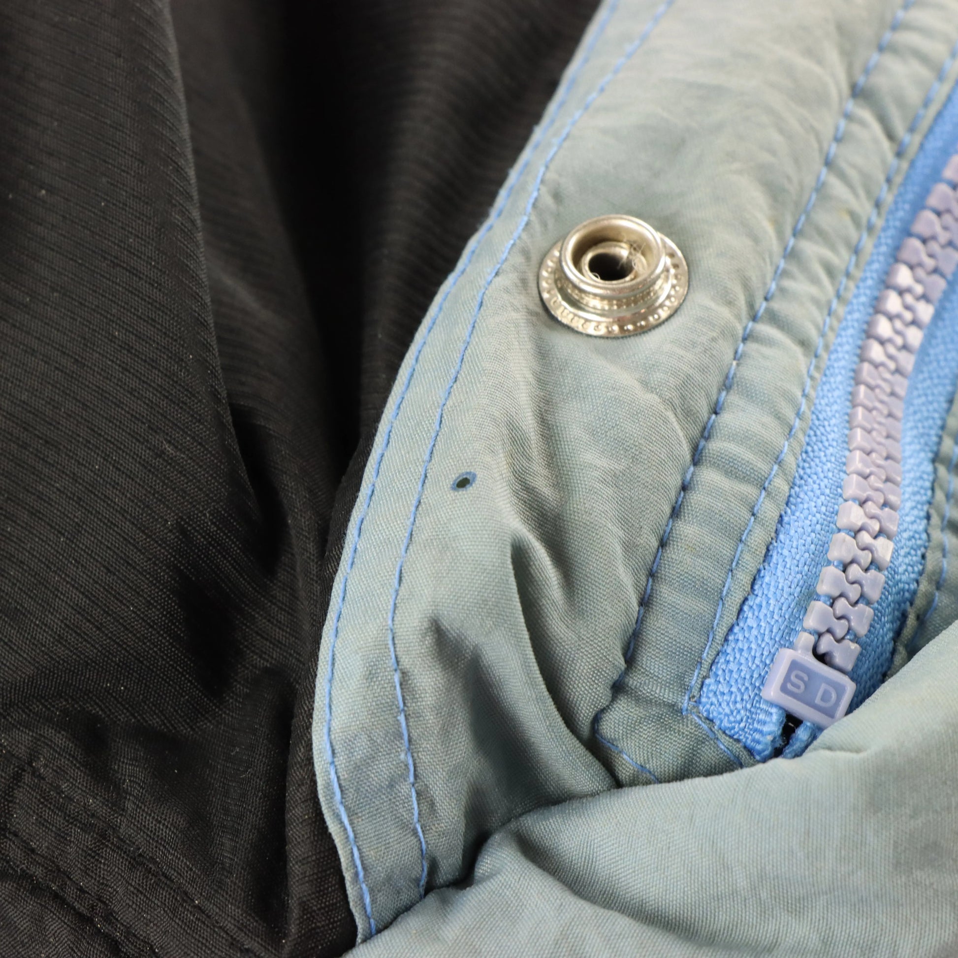 Carolina Tar Heels STARTER Korean Made Quilt Lined Windbreaker Pop Over (XXL) - Vintage Sole Melbourne