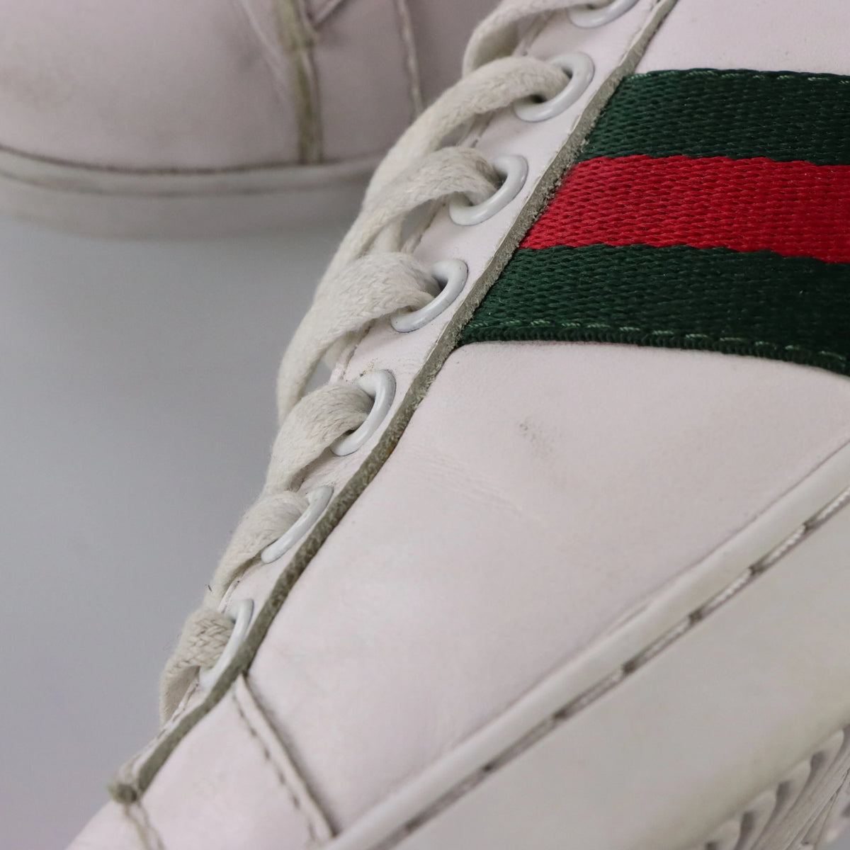 GUCCI Signature Red & Green Stripe Italian Made White 'Ace' Sneakers (40)