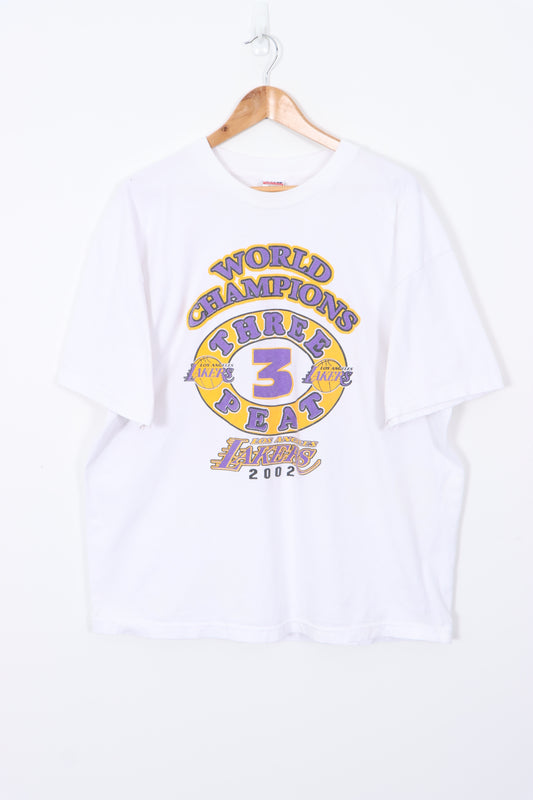 2002 LA Lakers 'Three Peat World Champions' White T-Shirt (XL)