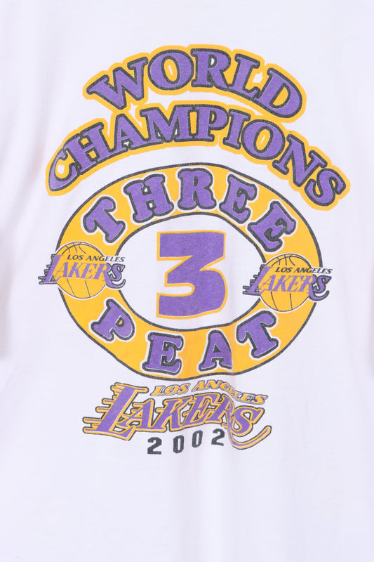 2002 LA Lakers 'Three Peat World Champions' White T-Shirt (XL)