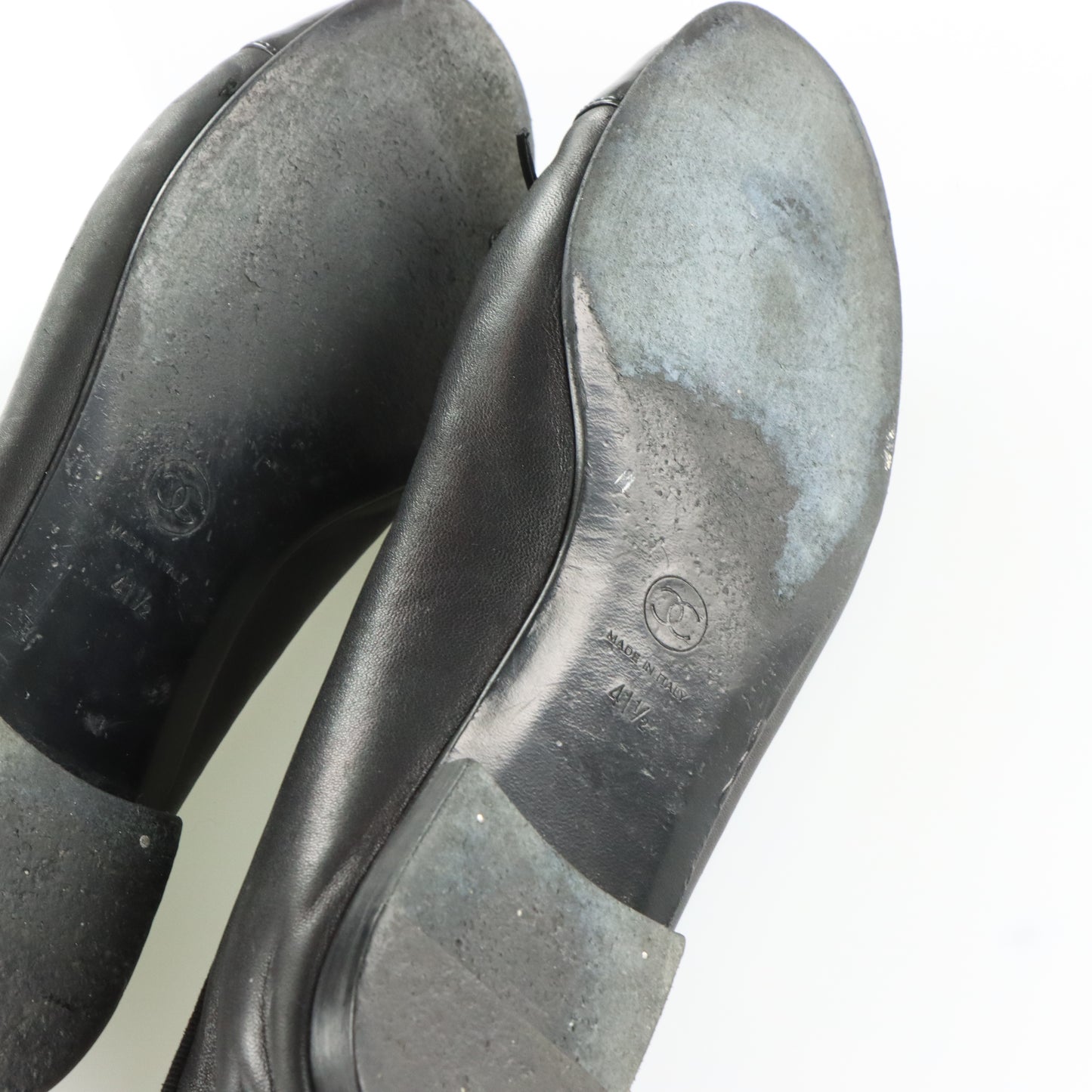 CHANEL Bow Patent Toe Classic Logo Black Ballet Flats (41.5)