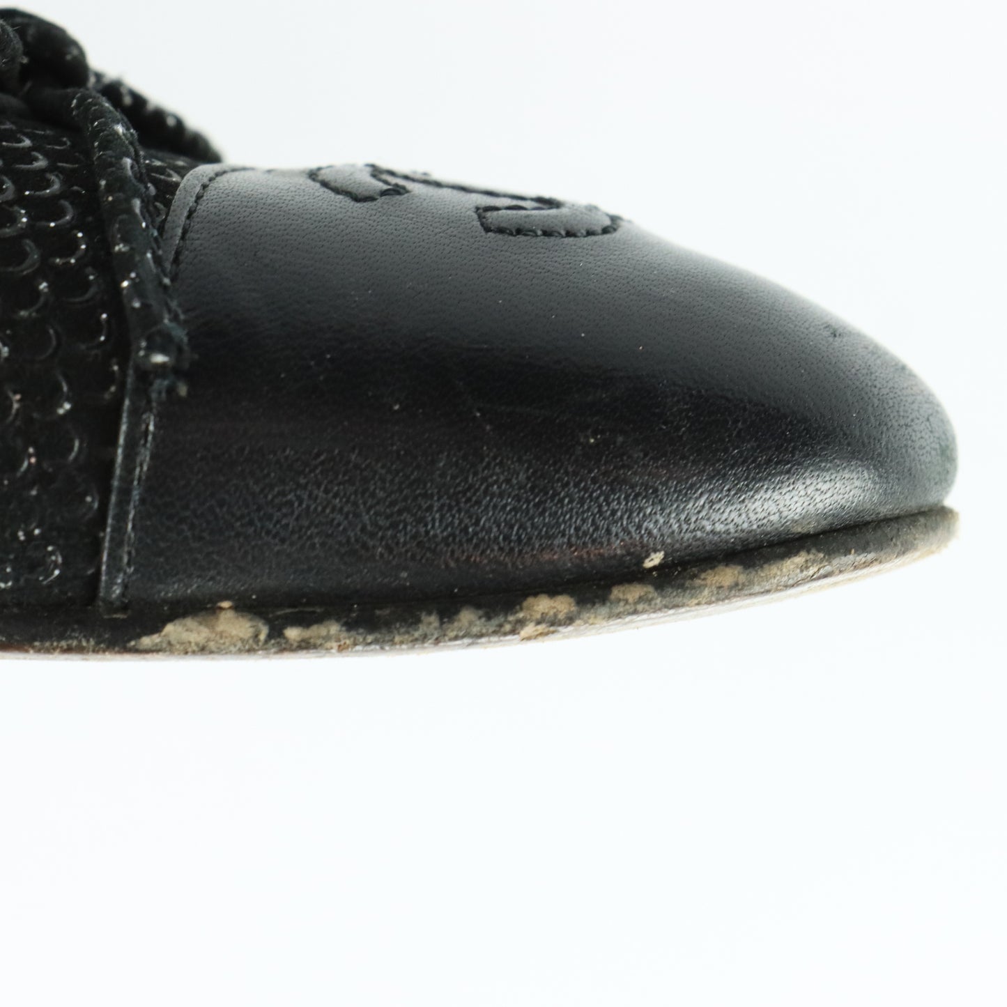 CHANEL Signature 'CC' Logo Black & Silver Italian Made Ballet Flats (38.5)