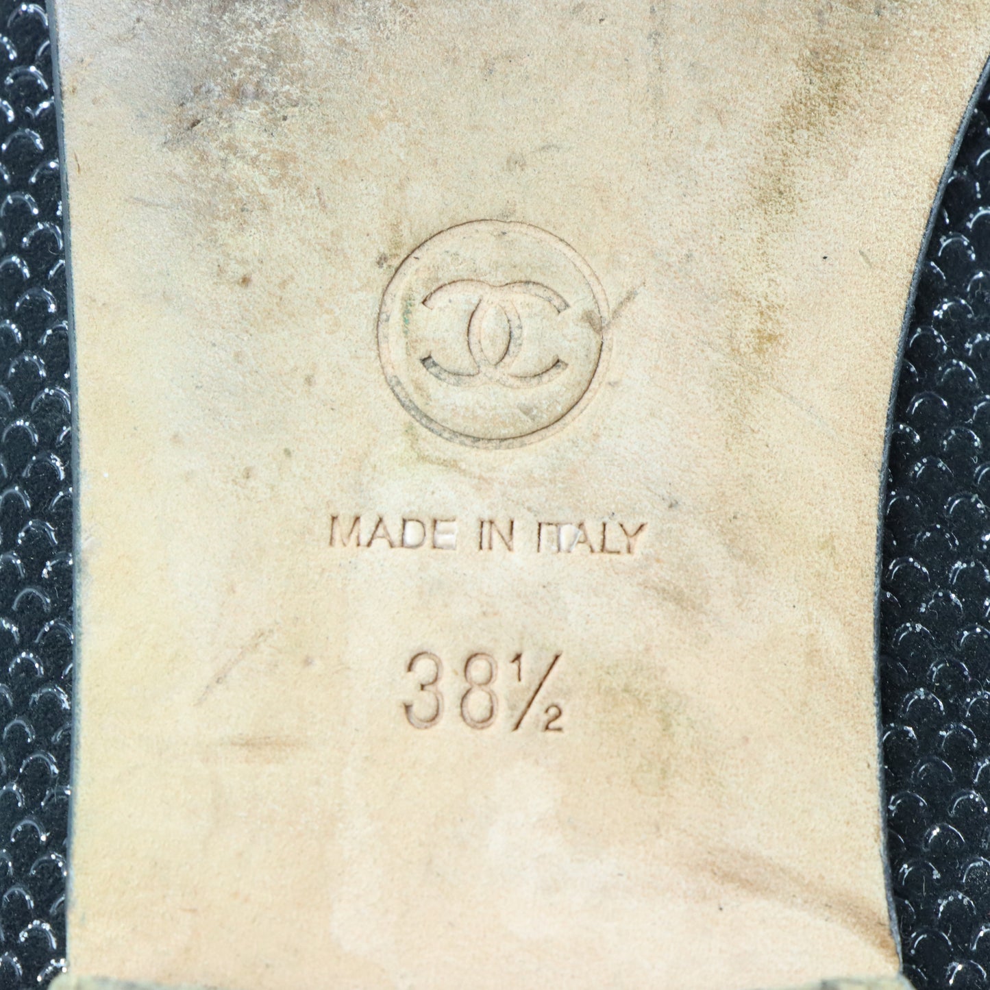 CHANEL Signature 'CC' Logo Black & Silver Italian Made Ballet Flats (38.5)