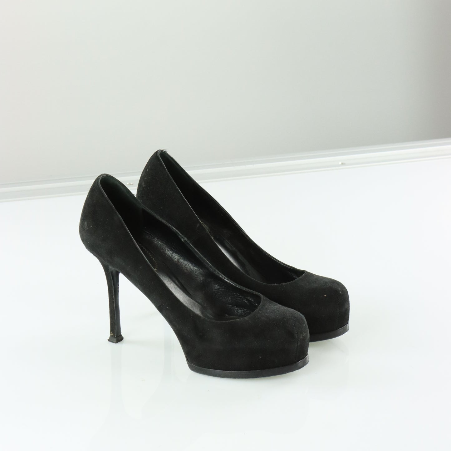 YVES SAINT LAURENT YSL Suede Platform Black Pump Heels (38.5)