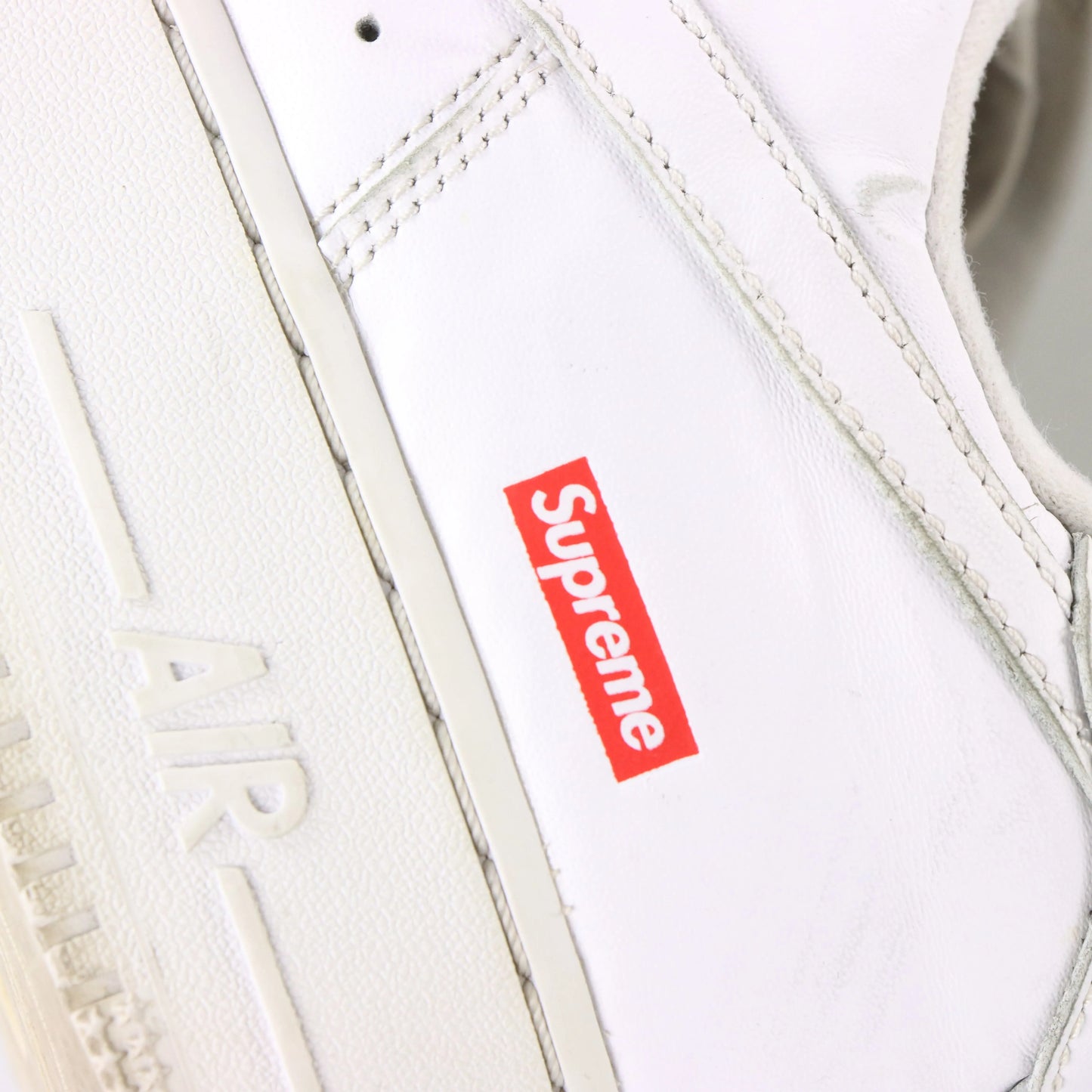 NIKE AIR FORCE 1 X SUPREME Red Logo Swoosh White Sneakers (11) - Vintage Sole Melbourne