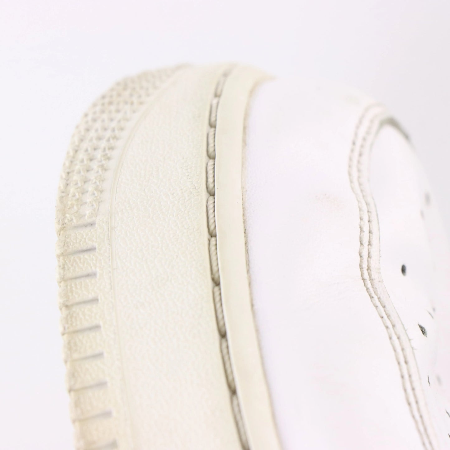 NIKE AIR FORCE 1 X SUPREME Red Logo Swoosh White Sneakers (11) - Vintage Sole Melbourne