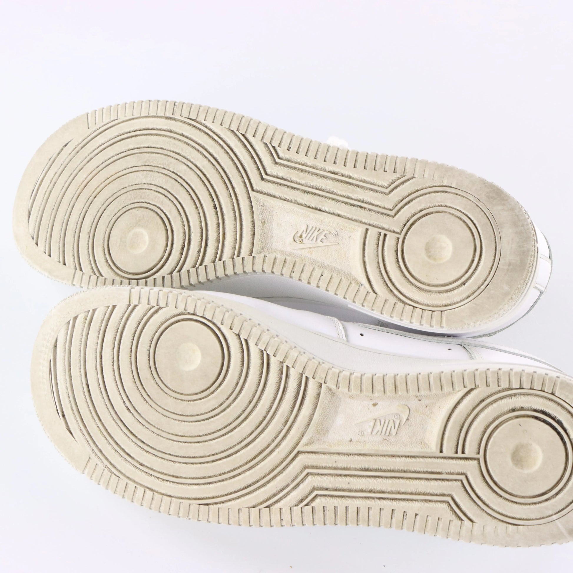 NIKE AIR FORCE 1 X SUPREME Red Logo Swoosh White Sneakers (11) - Vintage Sole Melbourne