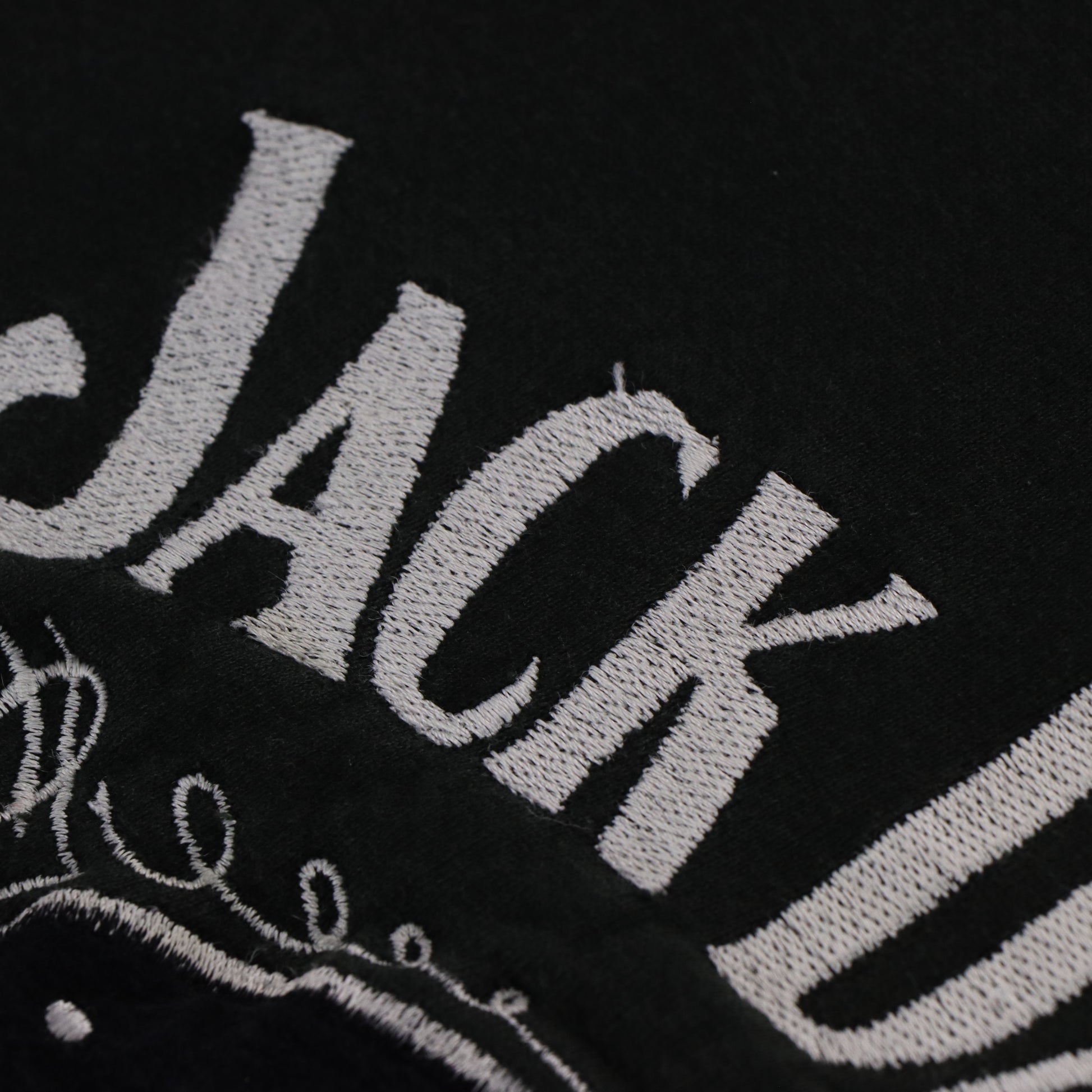 JANSPORT Jack Daniels Embroidered Whiskey Felt Black Sweatshirt (XXL) - Vintage Sole Melbourne