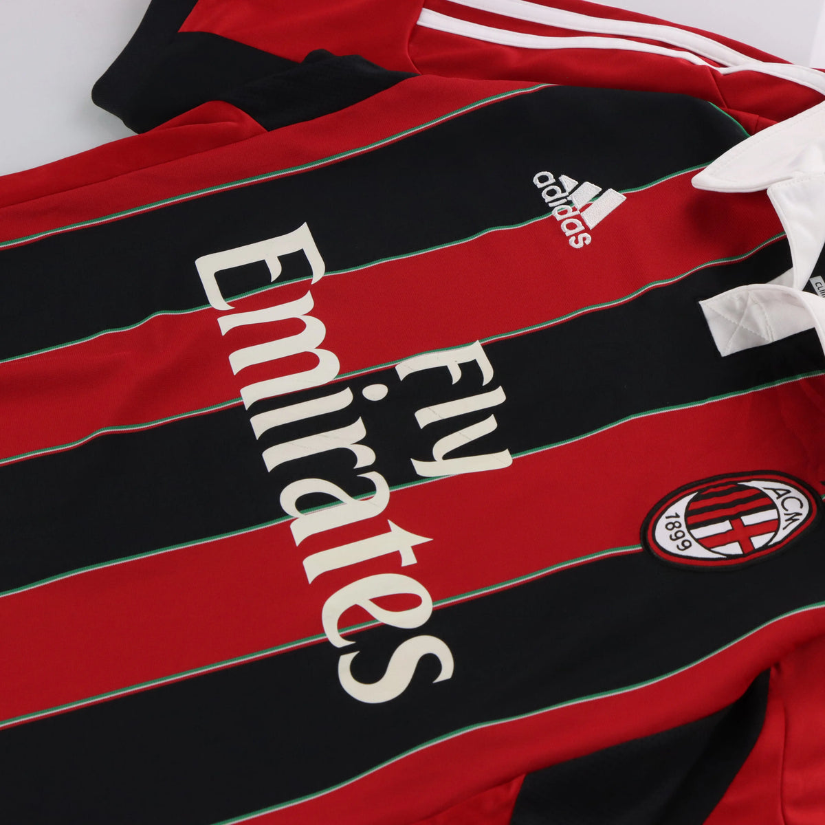 Vintage ADIDAS AC Milan 2012-2013 Home Embroidered Red & Black Jersey (M)