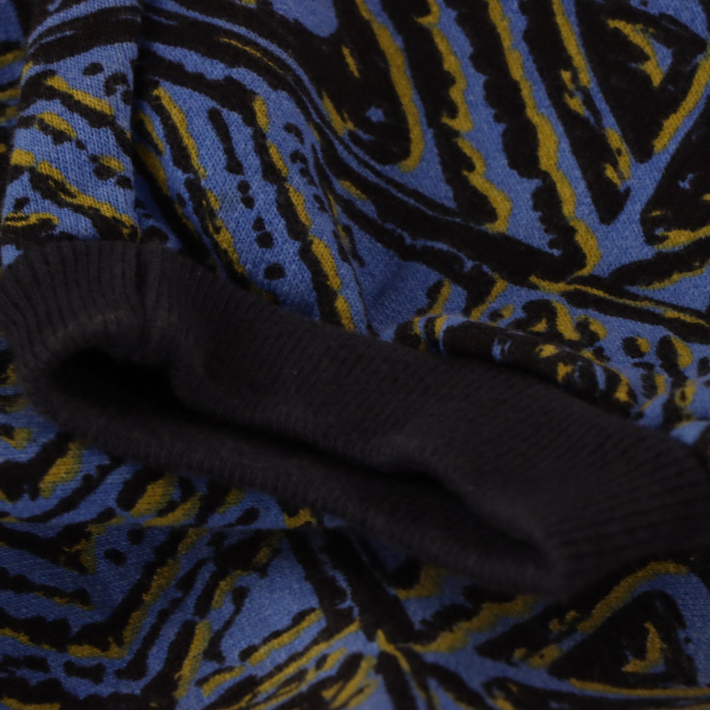 QUIKSILVER All Over Logo Print Blue & Black Surf Sweatshirt (L-XL) - Vintage Sole Melbourne